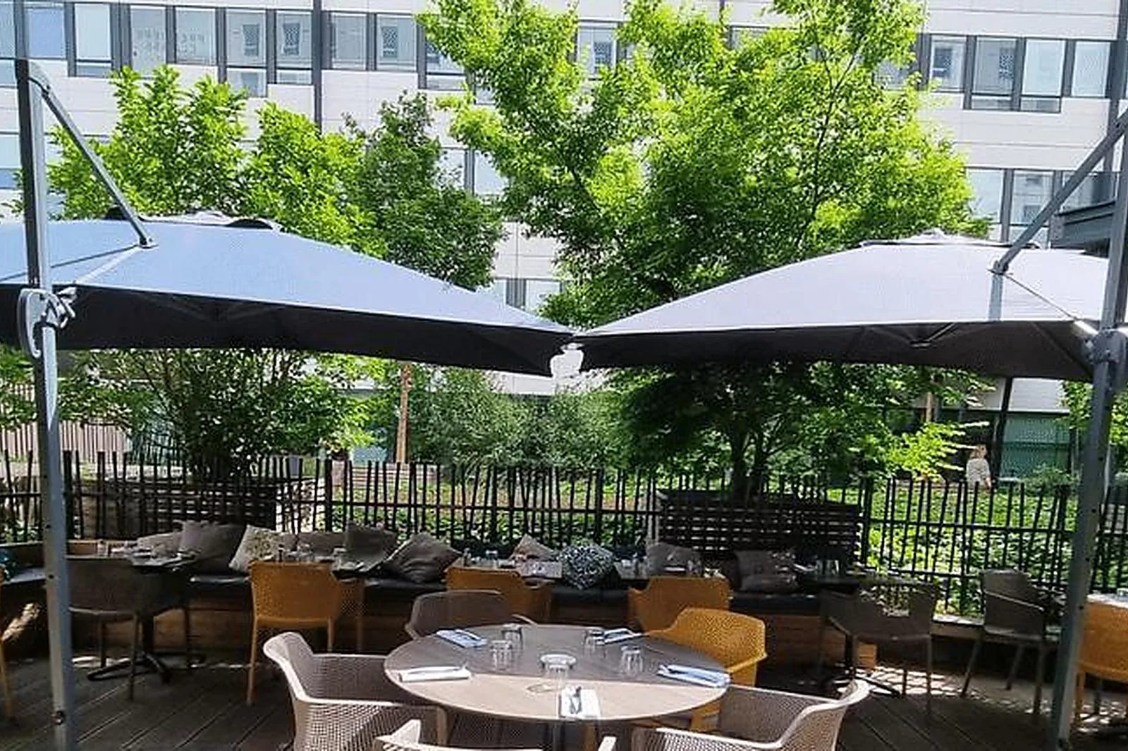 Lieux événementiels, RESTAURANT LE 77