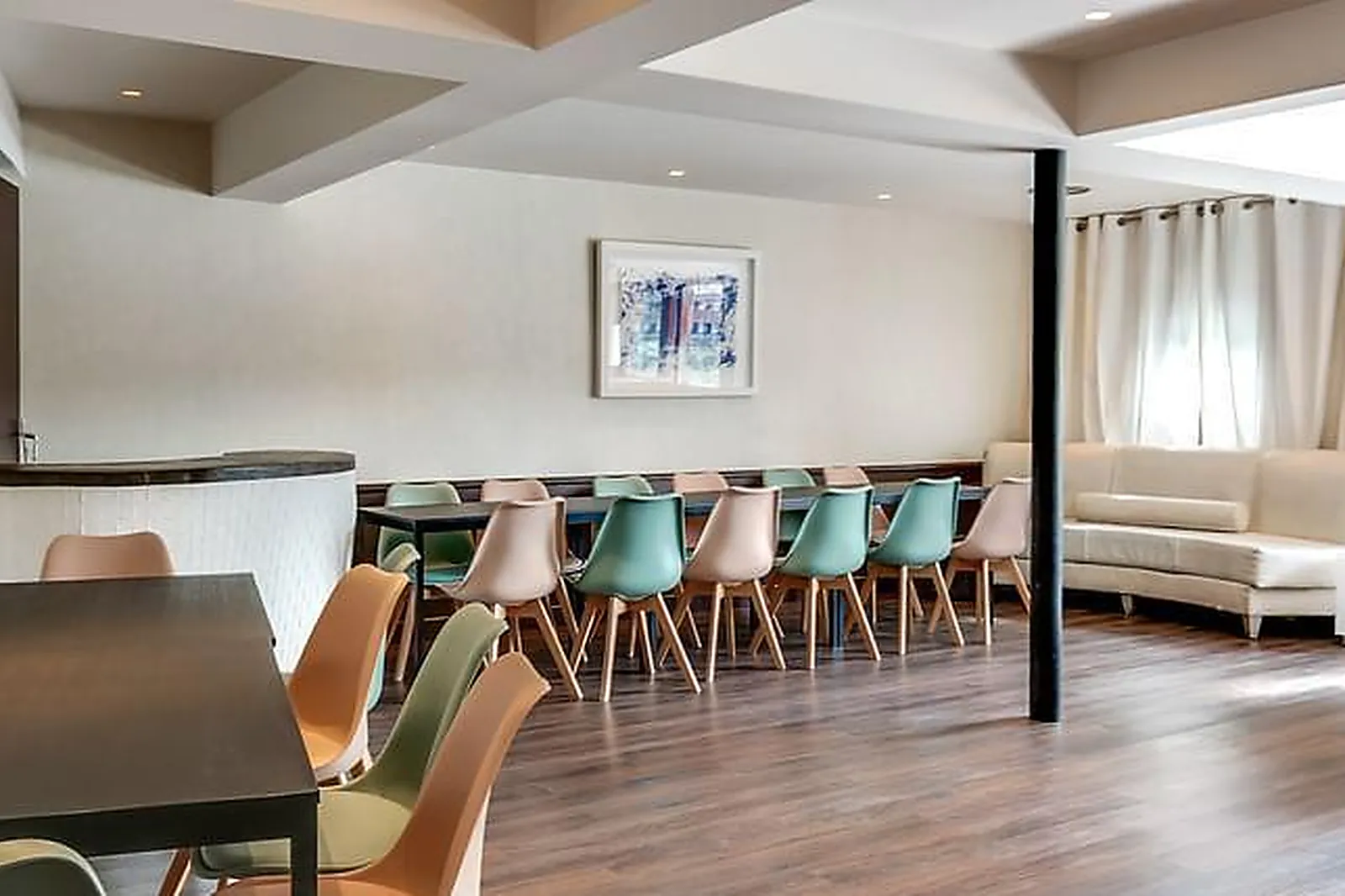 Lieux événementiels, RESTAURANT LE CAFÉ BARGE