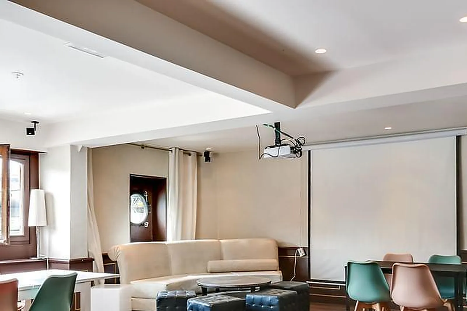 Lieux événementiels, RESTAURANT LE CAFÉ BARGE