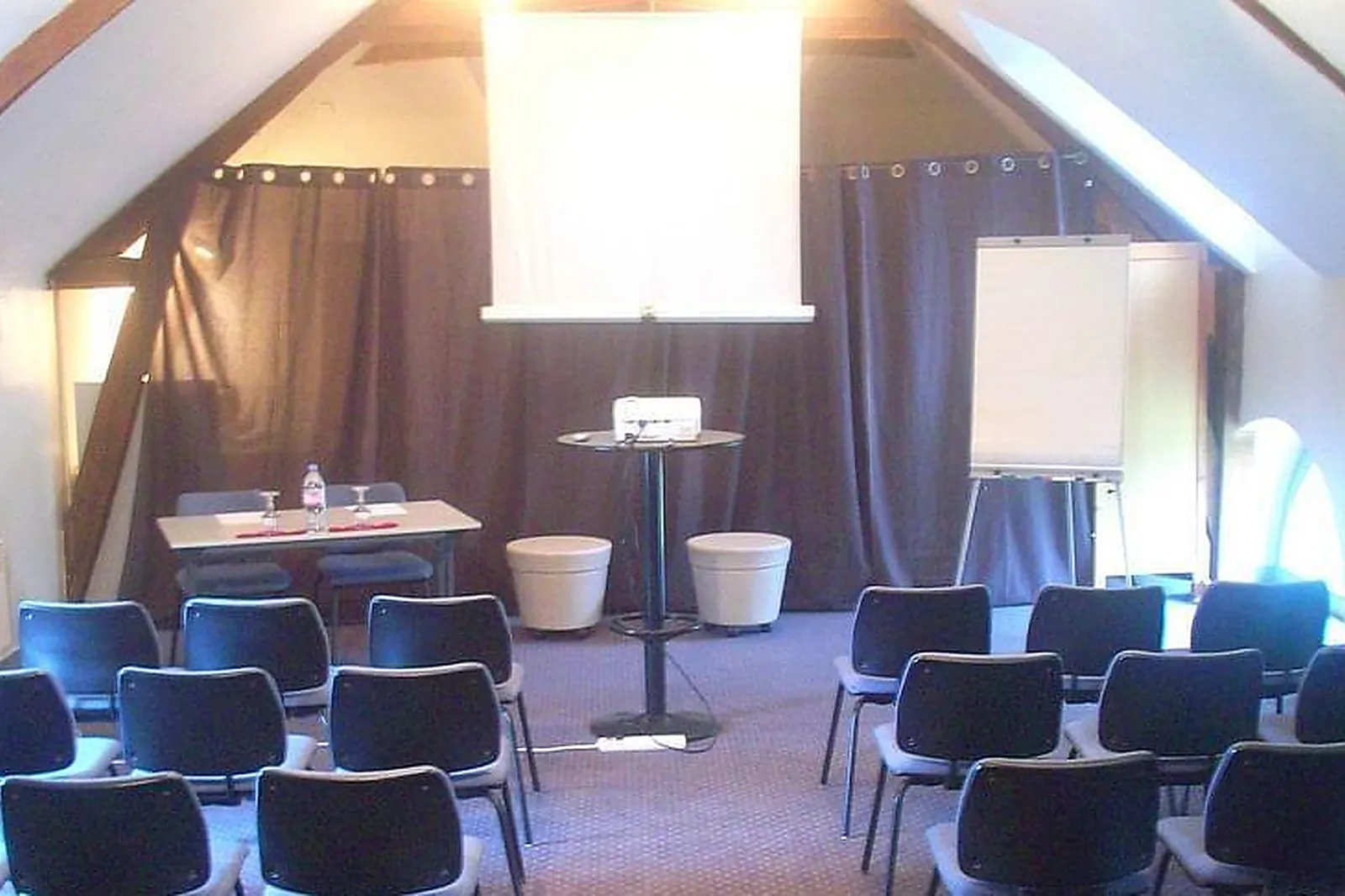 Lieux événementiels, RESTAURANT LE XIX