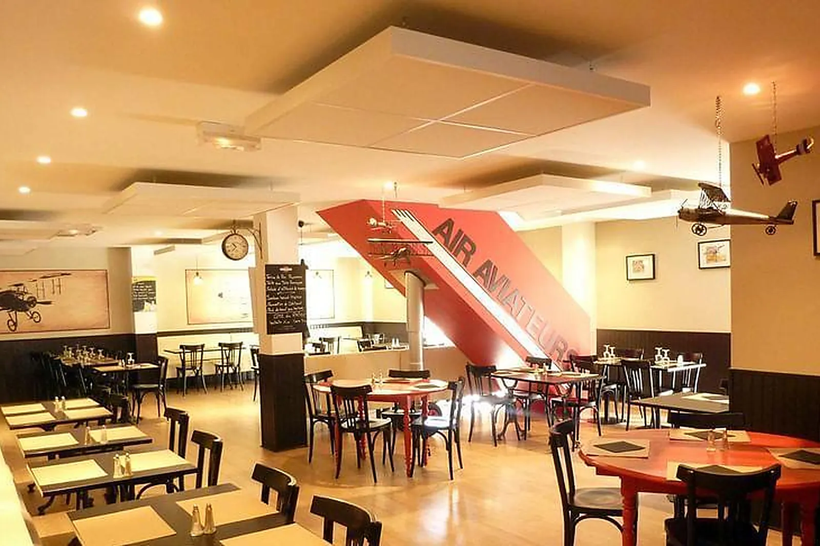 Lieux événementiels, RESTAURANT LES AVIATEURS