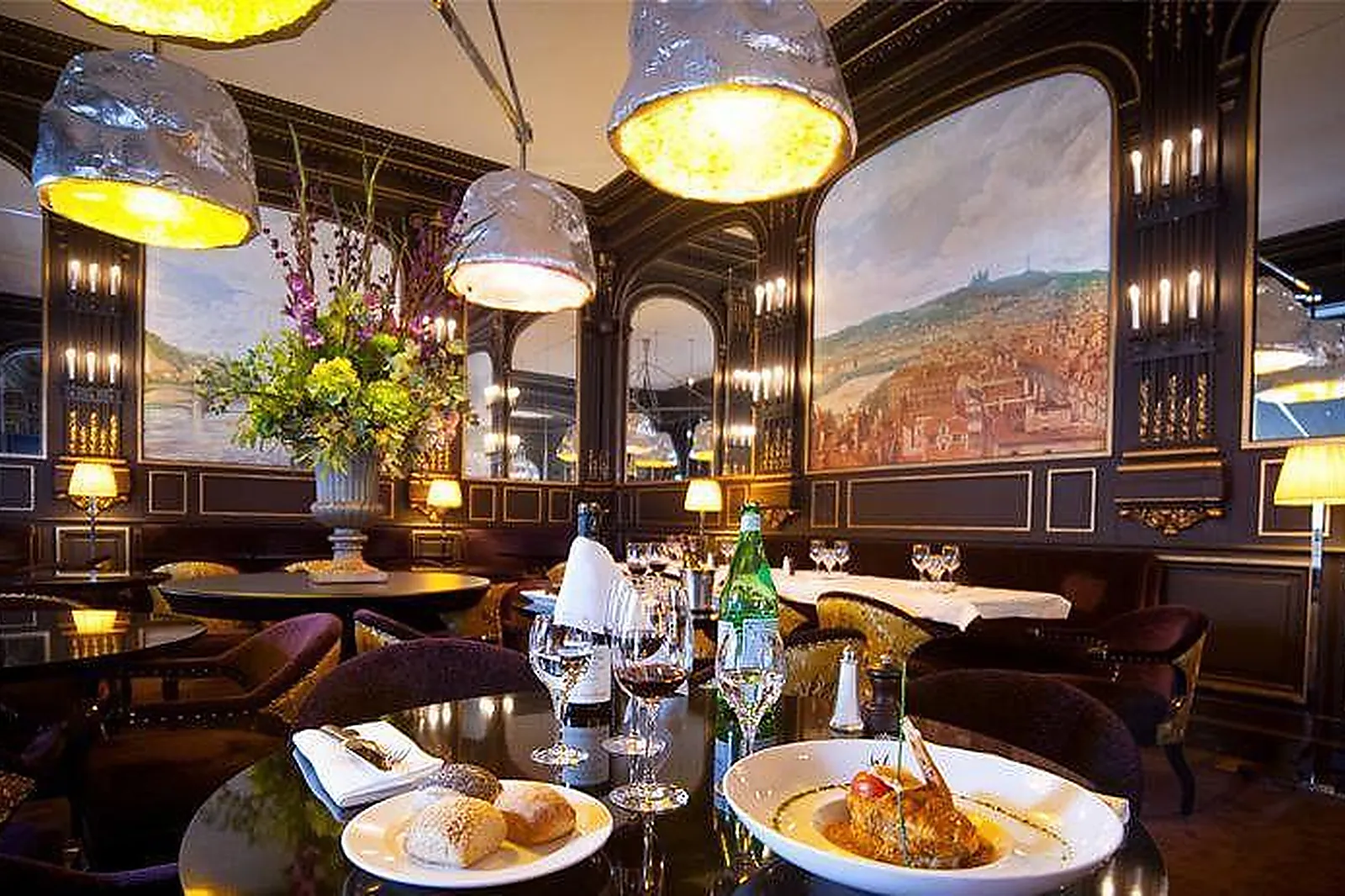 Lieux événementiels, RESTAURANT L'INSTITUTION