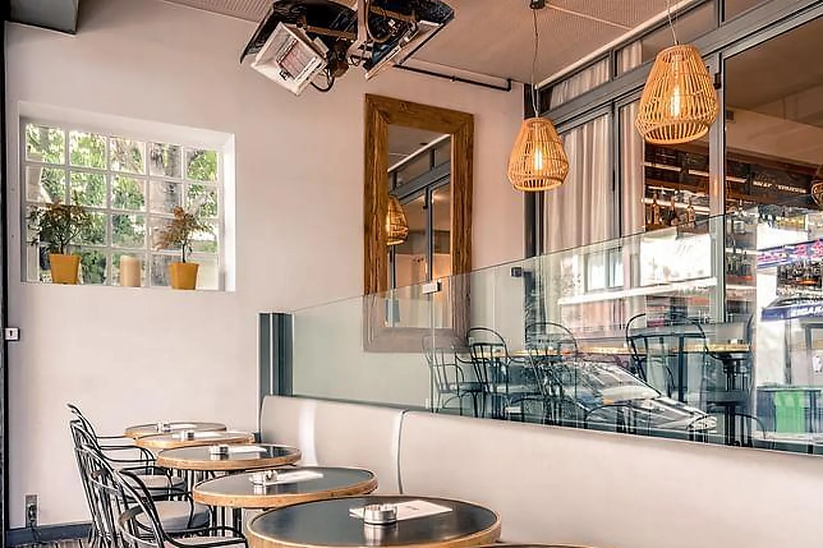 Lieux événementiels, RESTAURANT MÔM