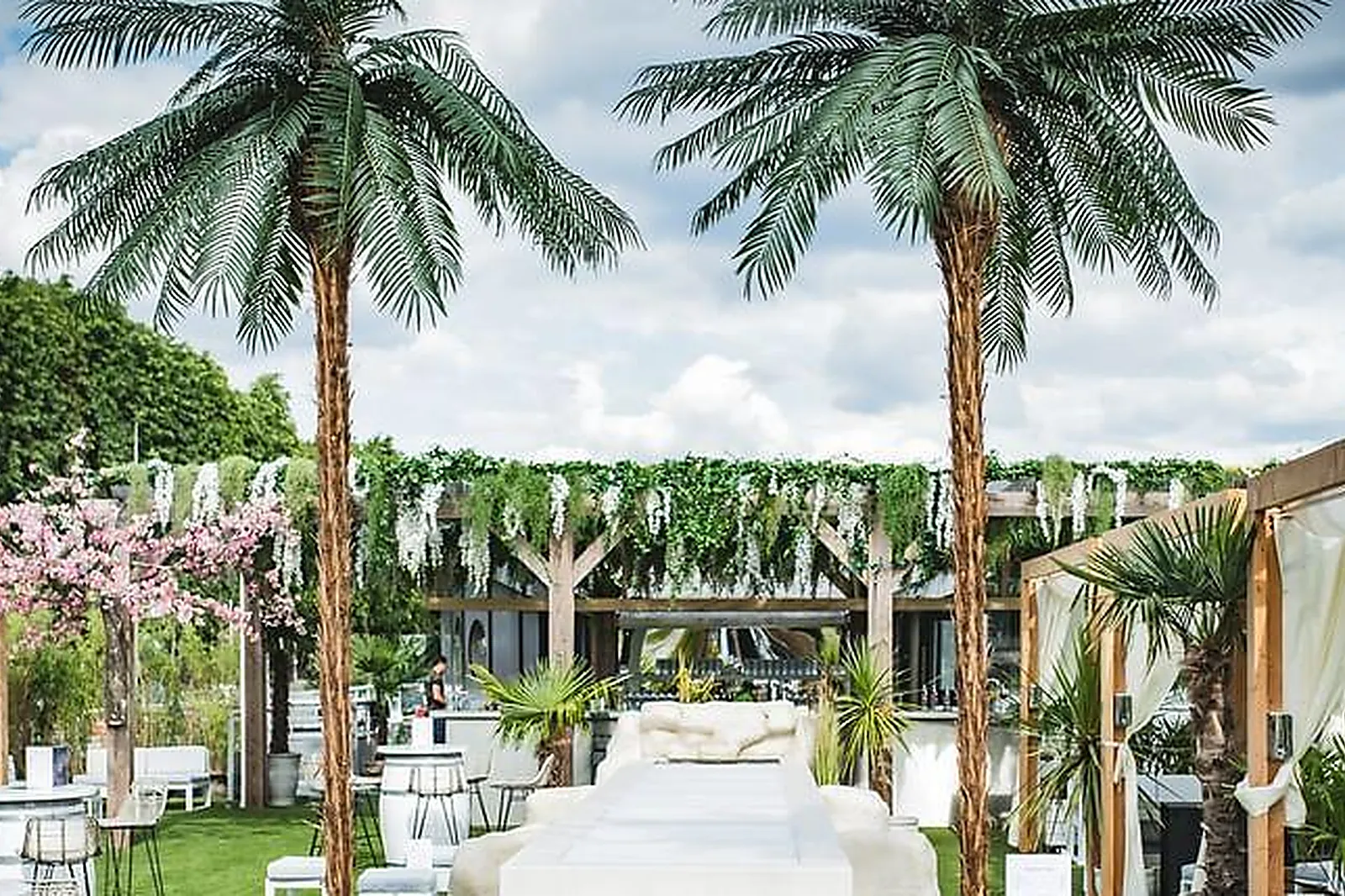 Lieux événementiels, RESTAURANT PANORAMIQUE MADEMOISELLE MOUCHE