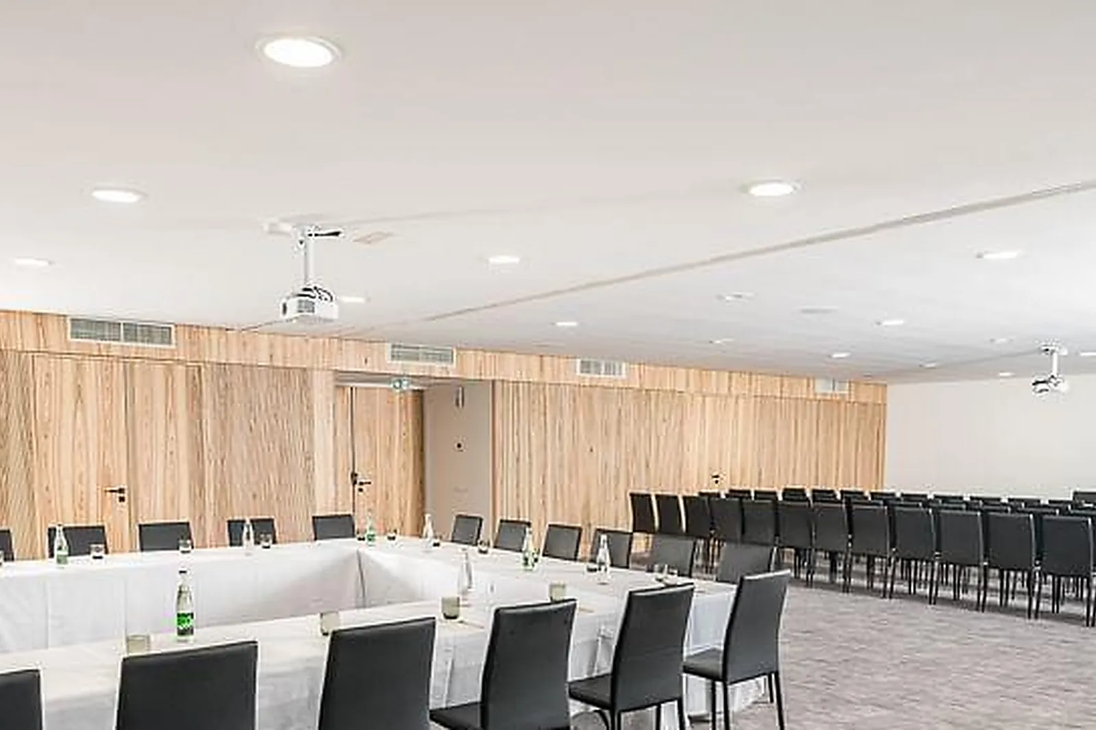 Lieux événementiels, RESTAURANT VIVRES