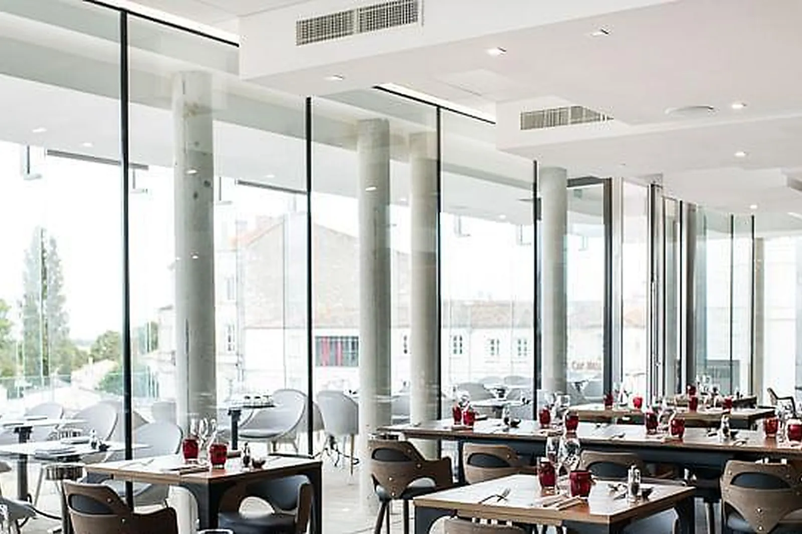 Lieux événementiels, RESTAURANT VIVRES