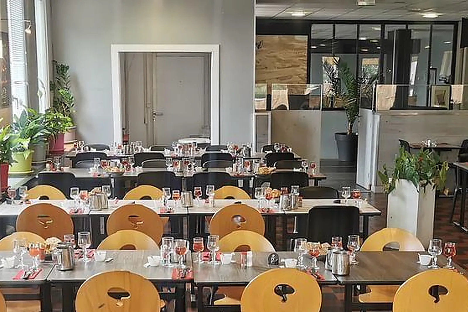 Lieux événementiels, RESTAURANT LES 3 CARDINAUX