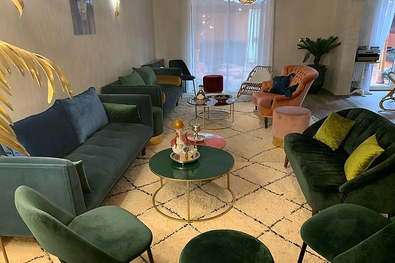 Lieux événementiels, LE MONDE EST A VOUS