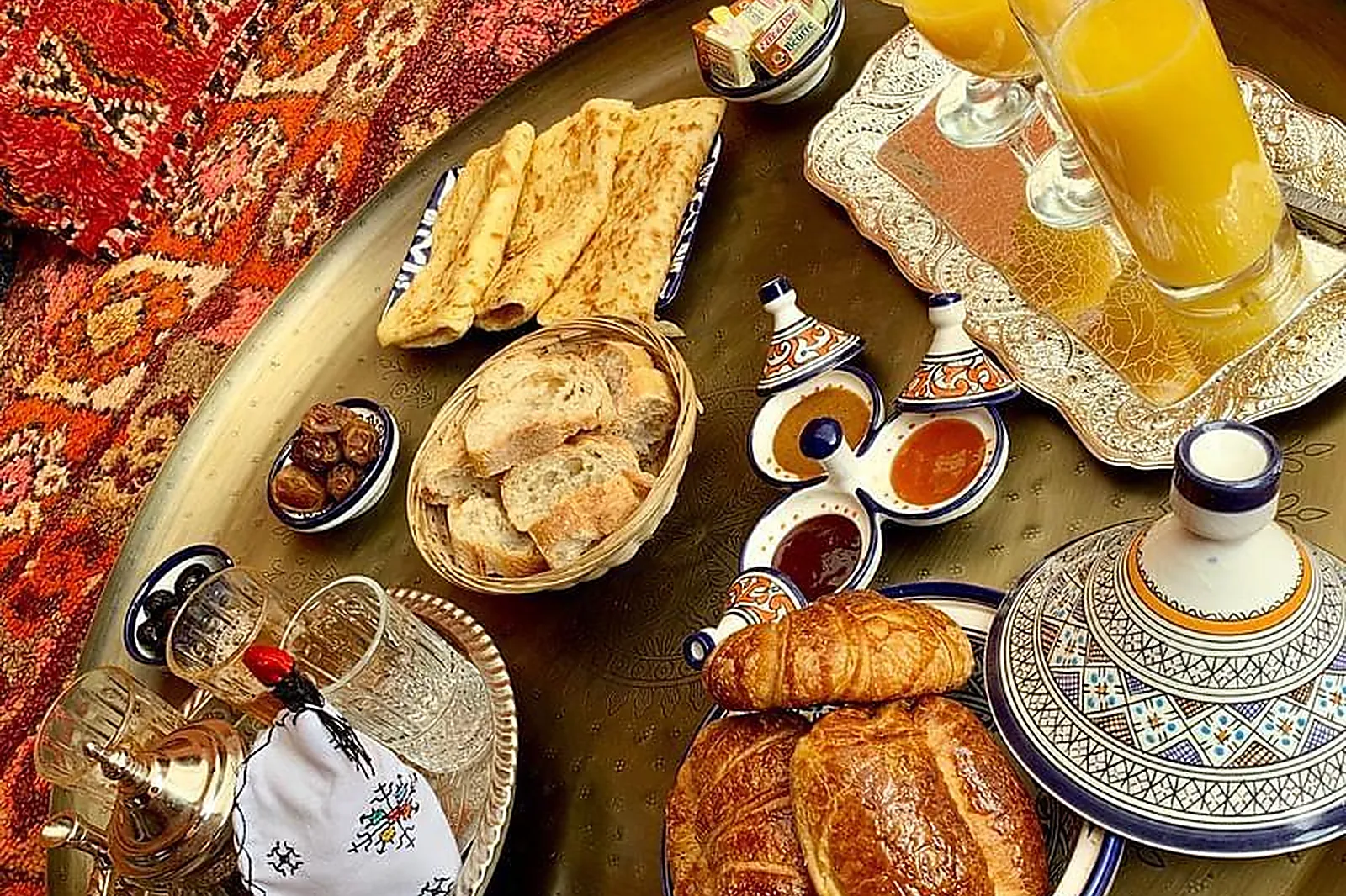 Lieux événementiels, LE MONDE EST A VOUS