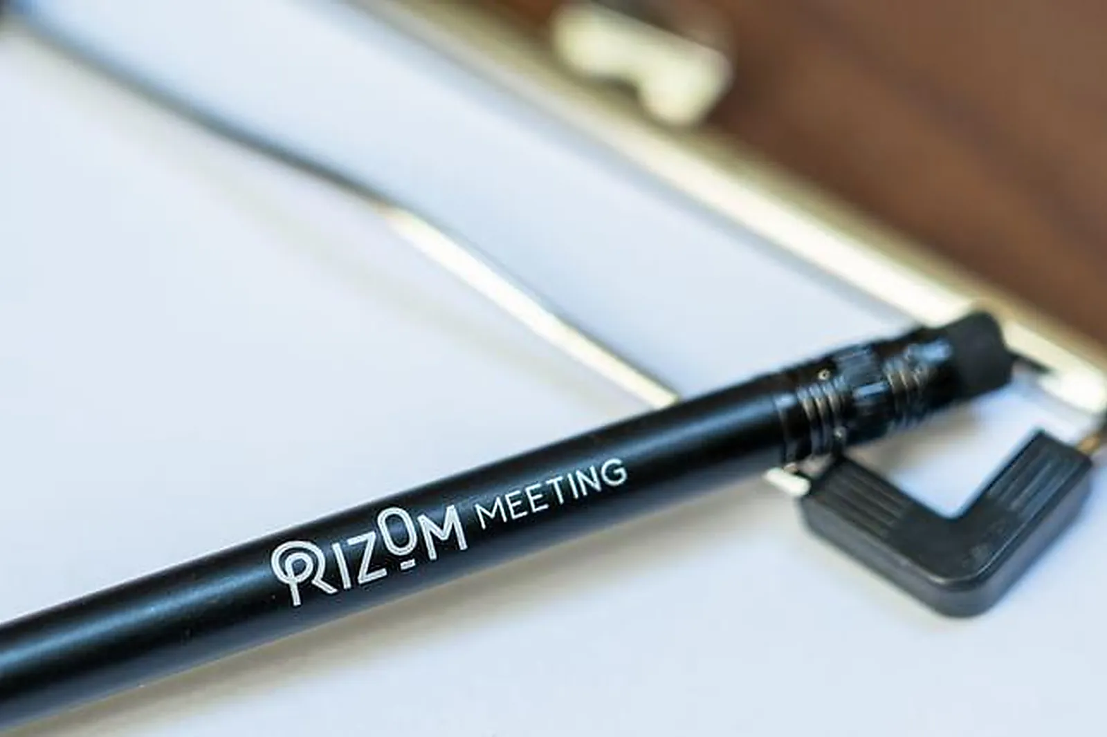 Lieux événementiels, SALLE DE RÉUNION PRIVATIVE JARDIN PUBLIC