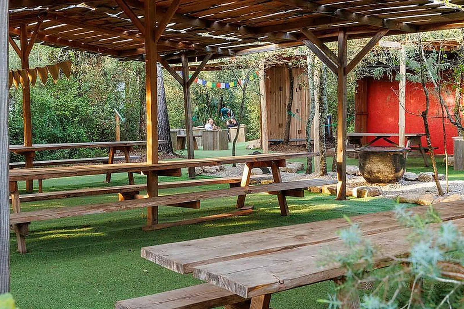 Lieux événementiels, ROC DE MASSEREAU