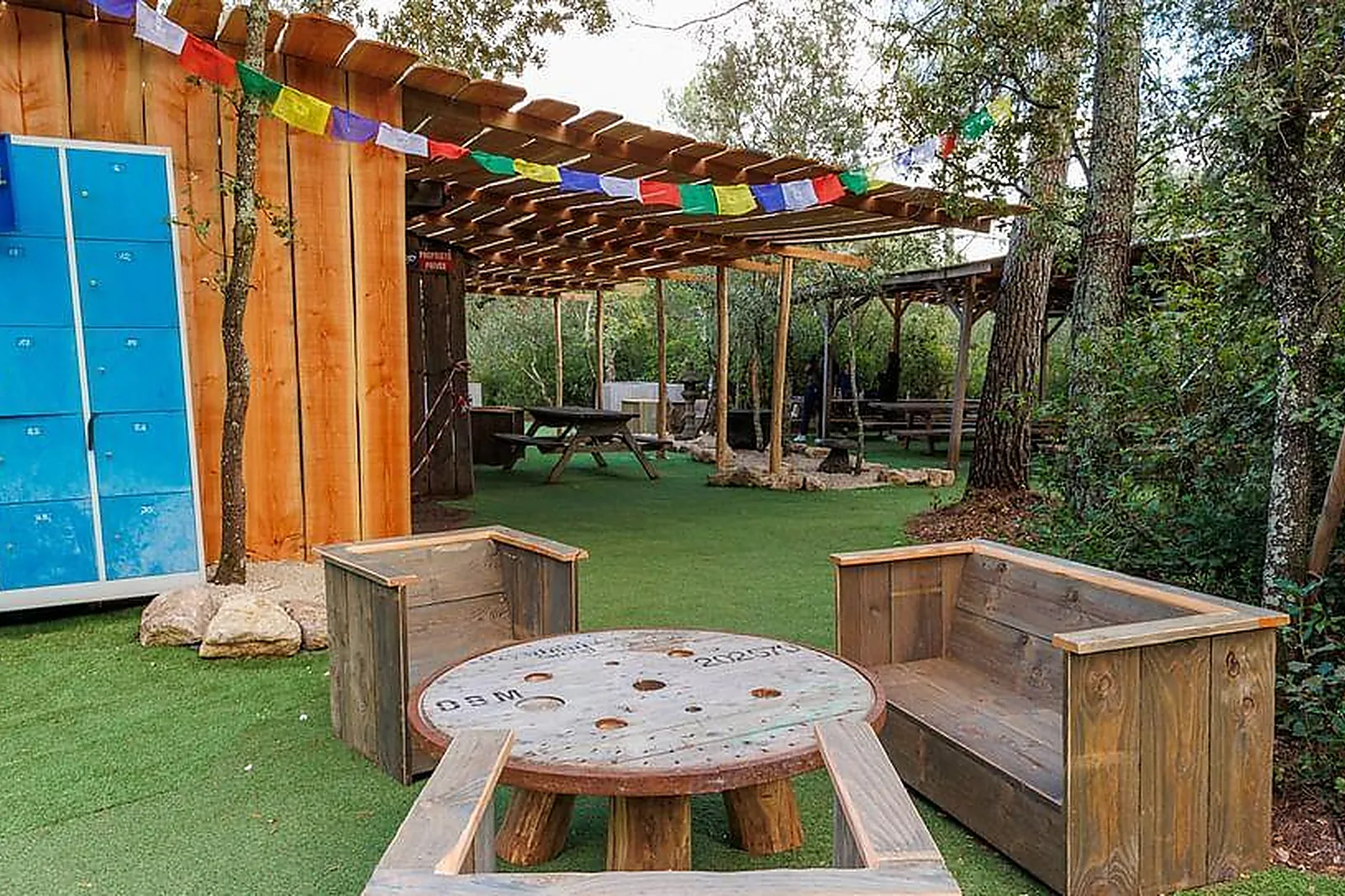 Lieux événementiels, ROC DE MASSEREAU