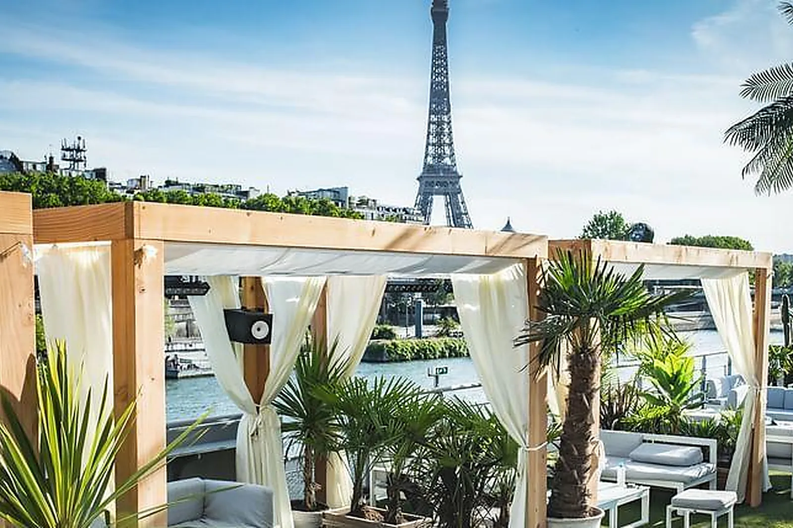 Lieux événementiels, ROOFTOP MADEMOISELLE MOUCHE