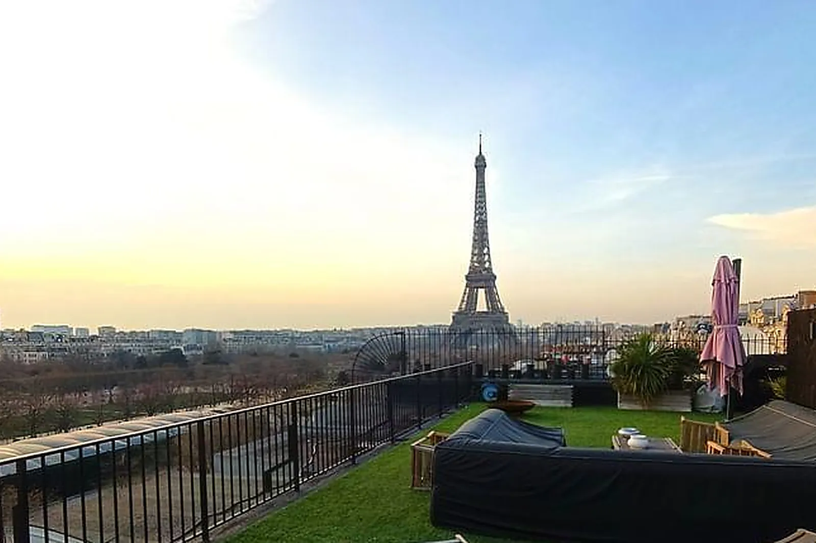 Lieux événementiels, ROOFTOP DU CHAMP-DE-MARS
