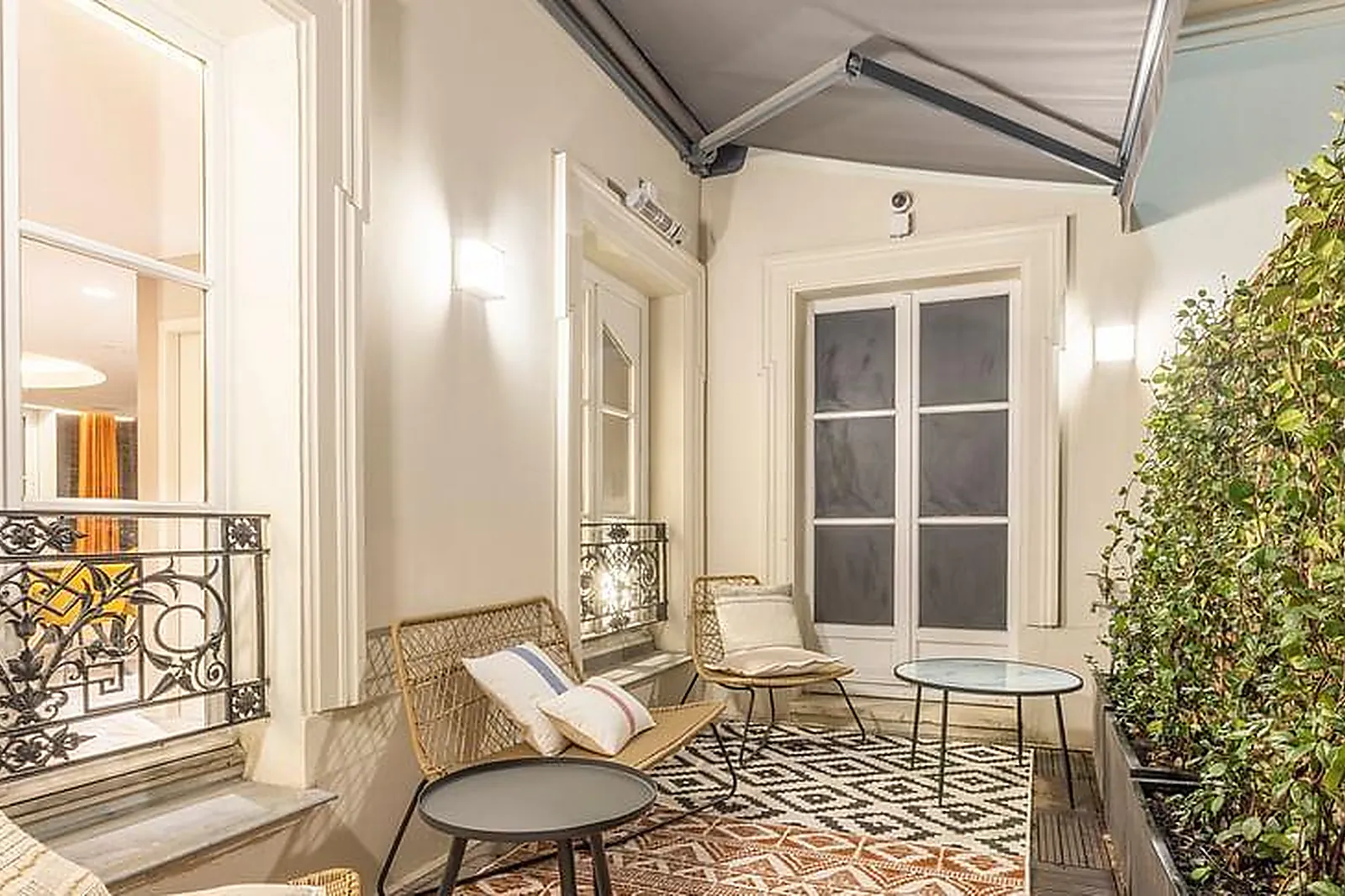 Lieux événementiels, ROYALE PARIS