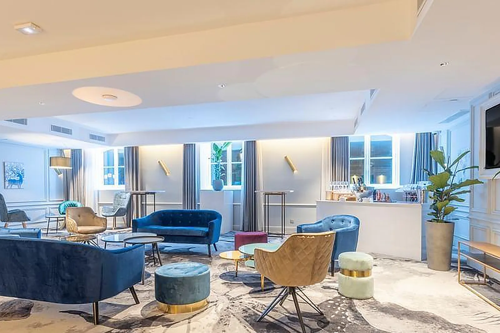 Lieux événementiels, ROYALE PARIS