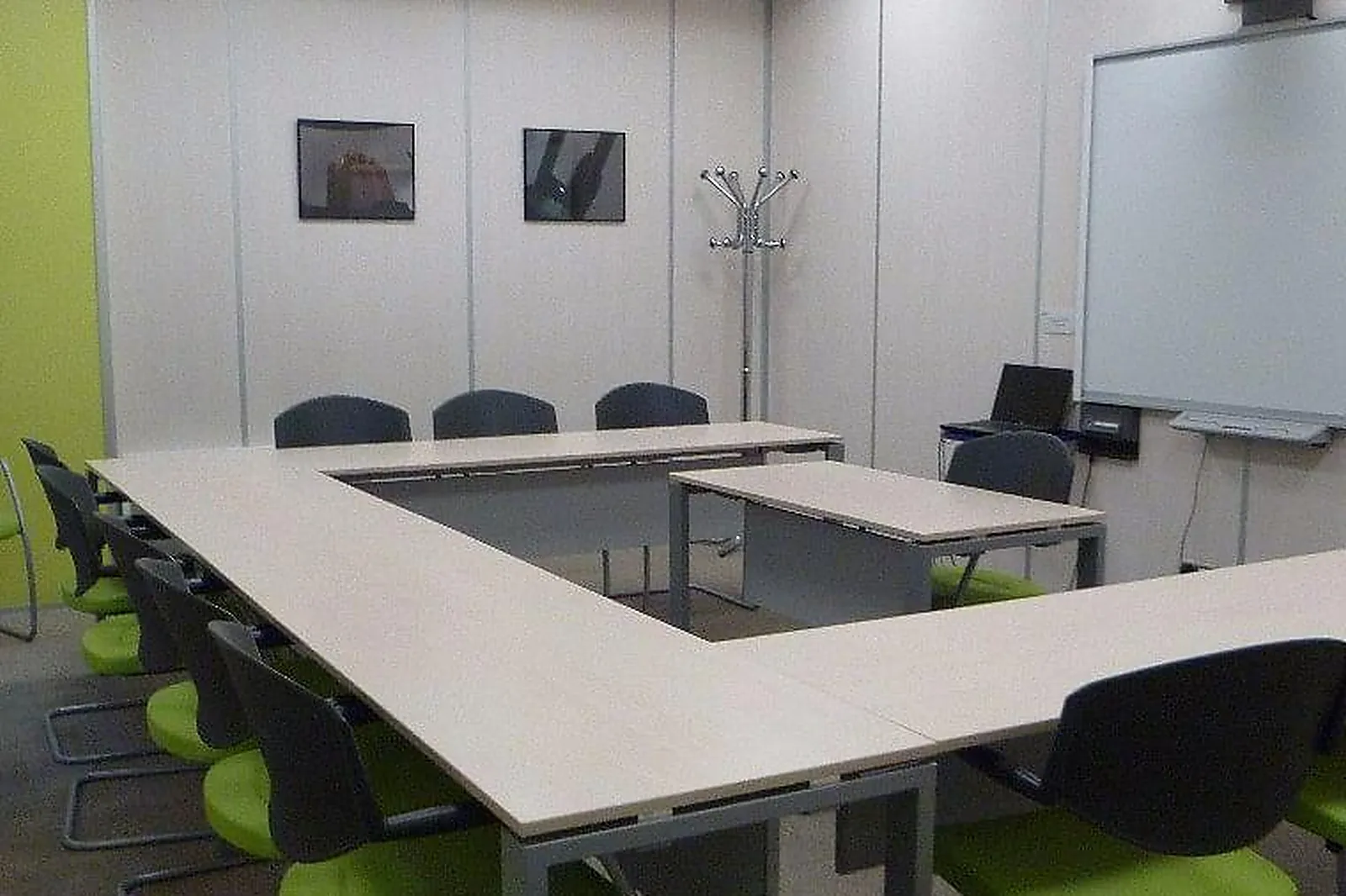 Lieux événementiels, RUE LAURISTON PARIS