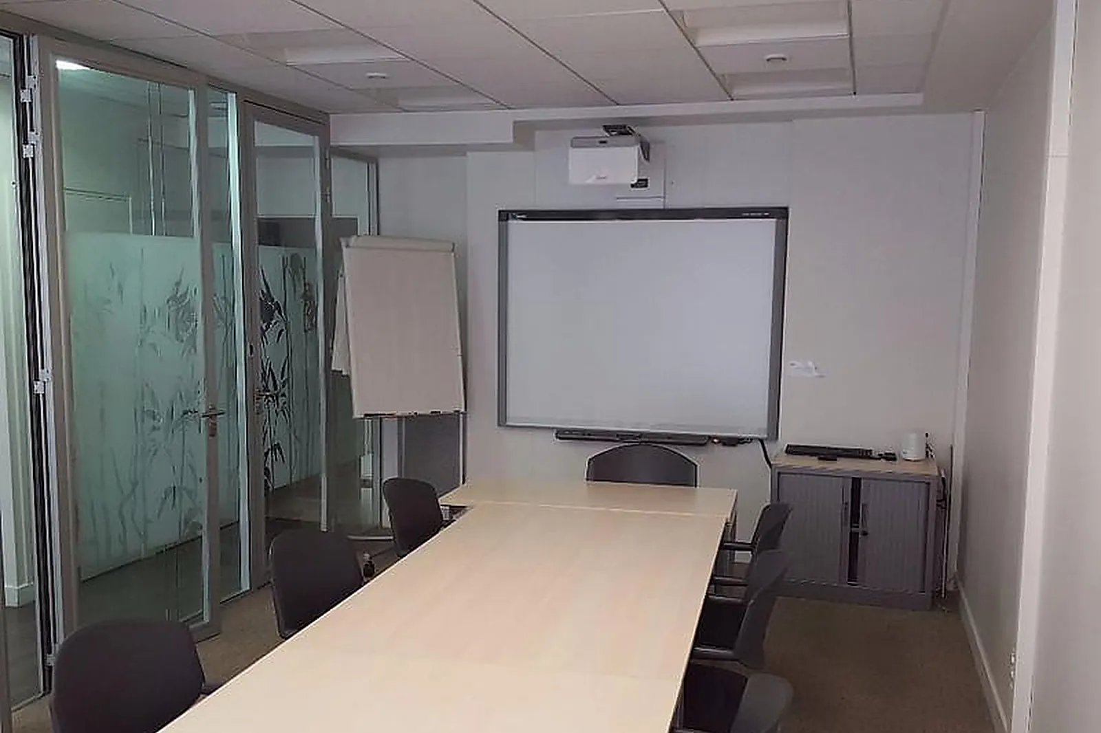 Lieux événementiels, RUE LAURISTON PARIS