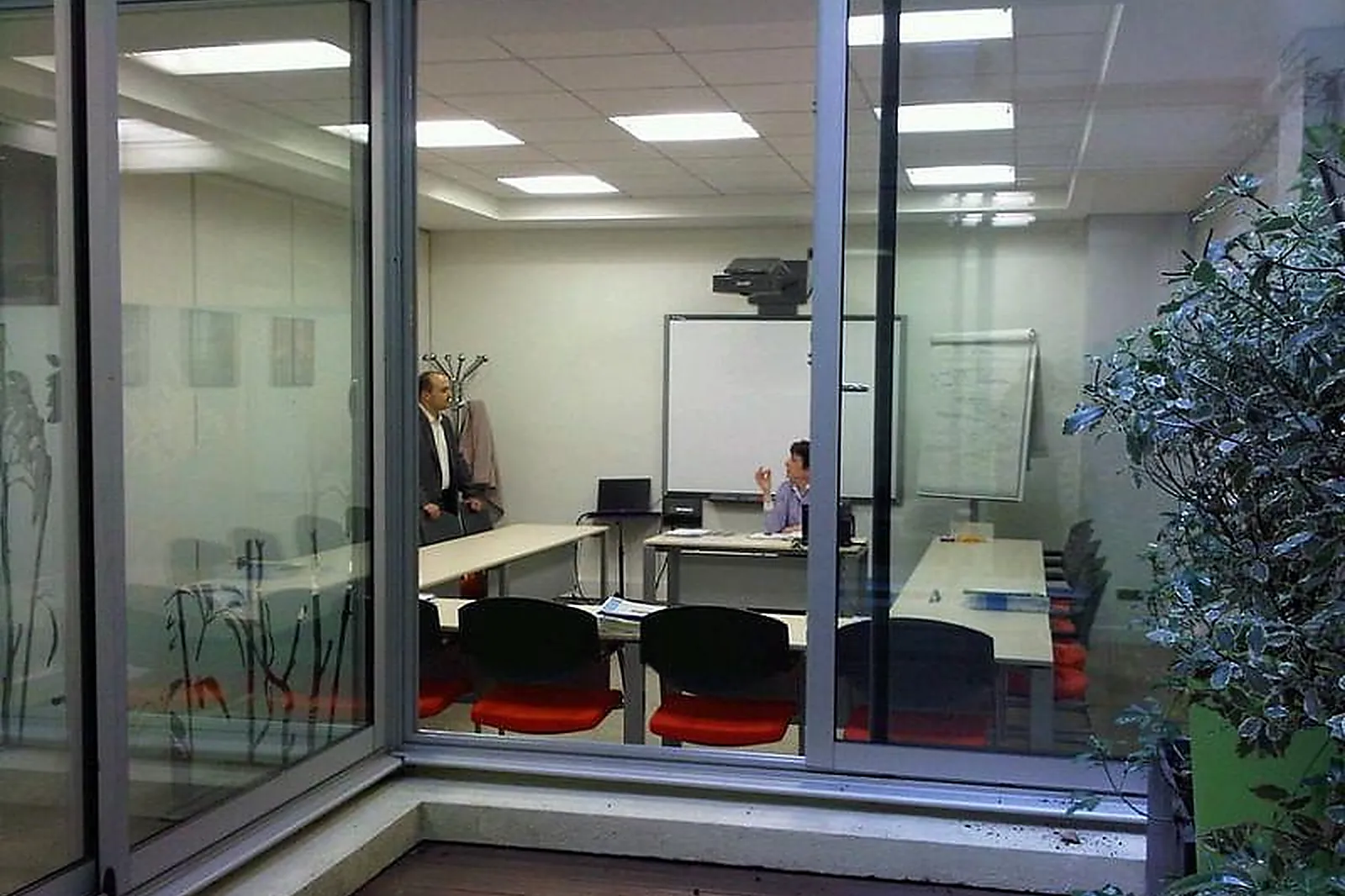 Lieux événementiels, RUE LAURISTON PARIS