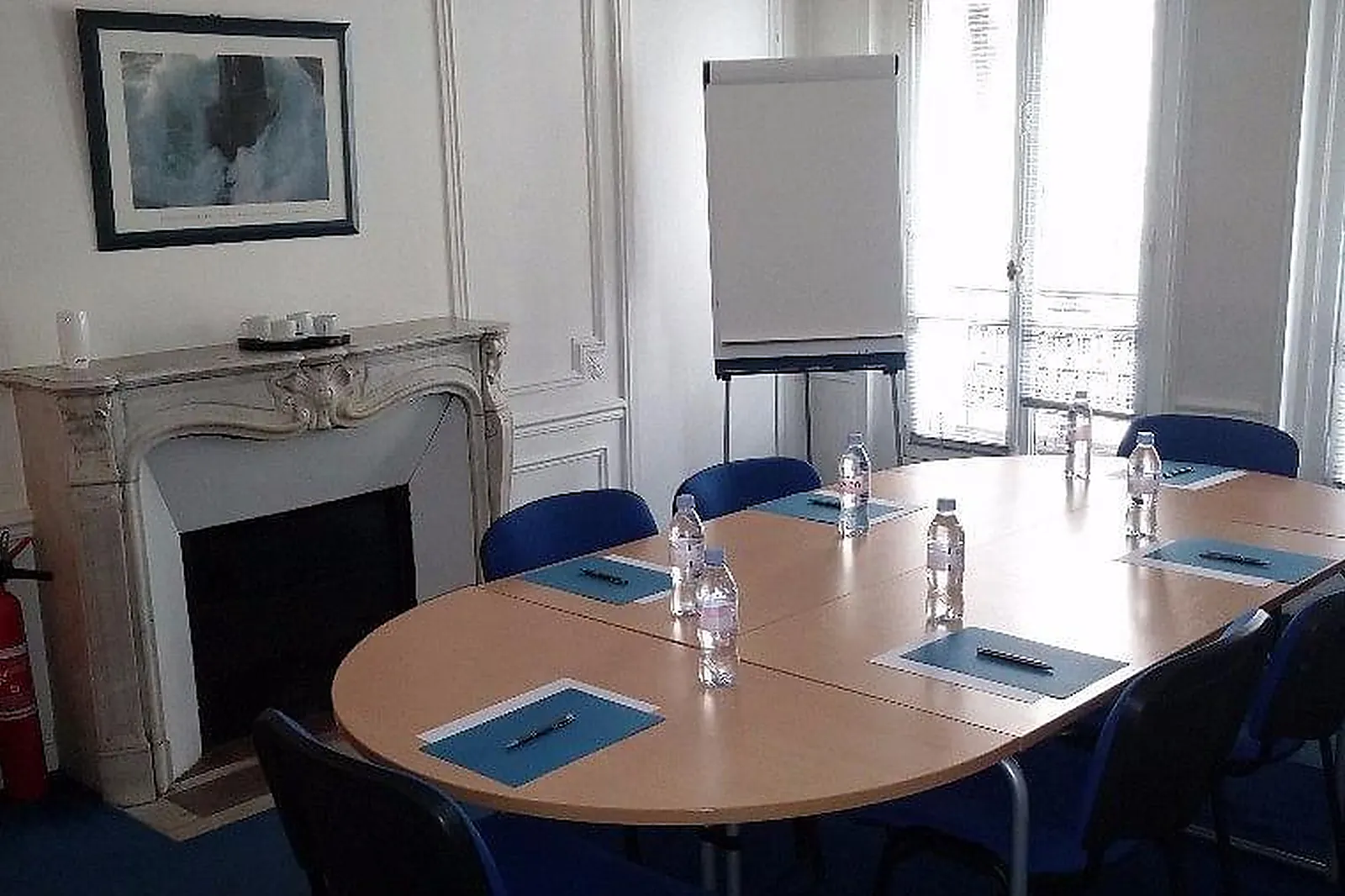 Lieux événementiels, RUE DE TÉHÉRAN PARIS