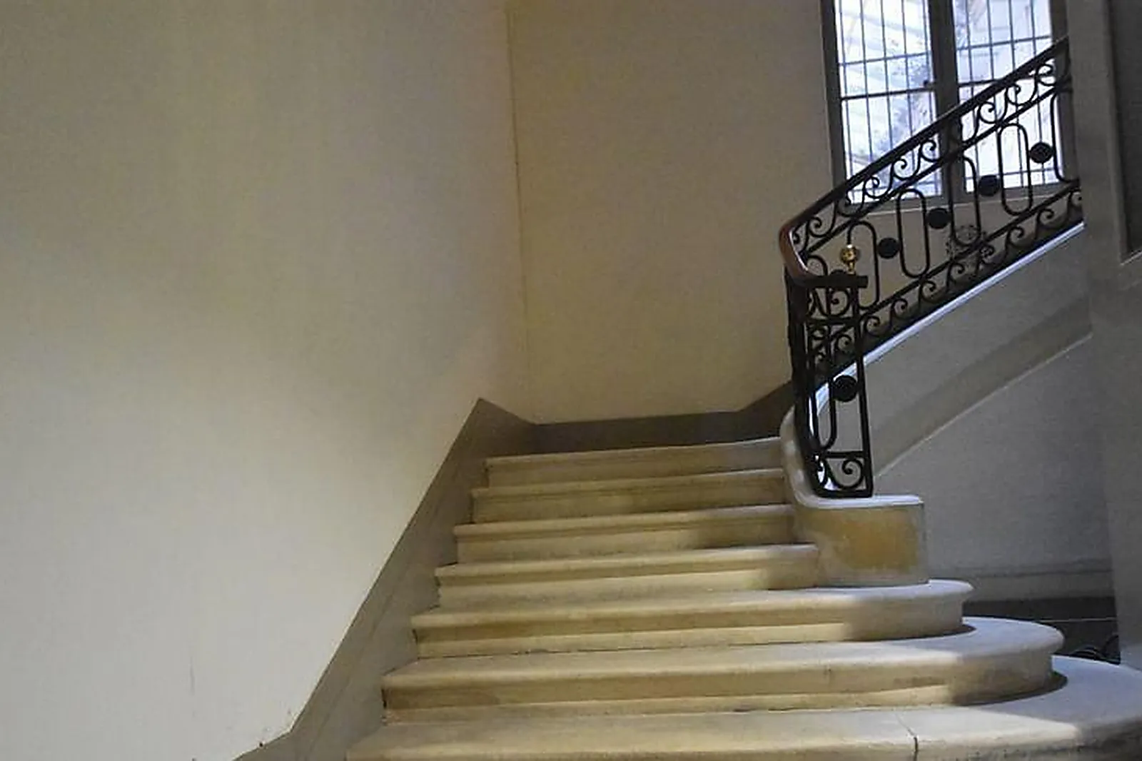 Lieux événementiels, LE COMPLEXE SALON DE PROVENCE