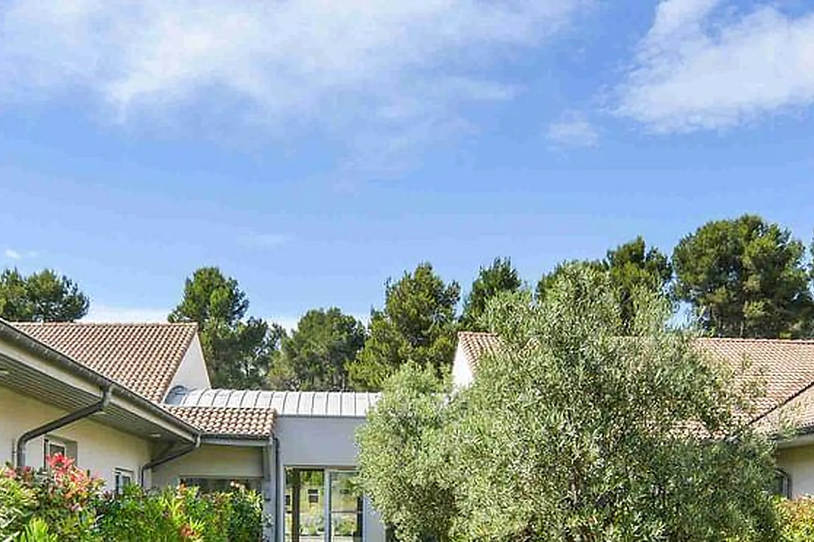 Lieux événementiels, RÉSIDENCE KYRIAD CABRIES