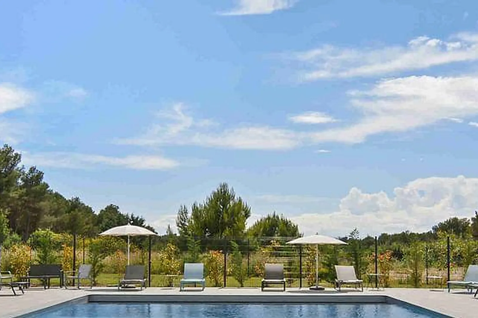 Lieux événementiels, RÉSIDENCE KYRIAD CABRIES