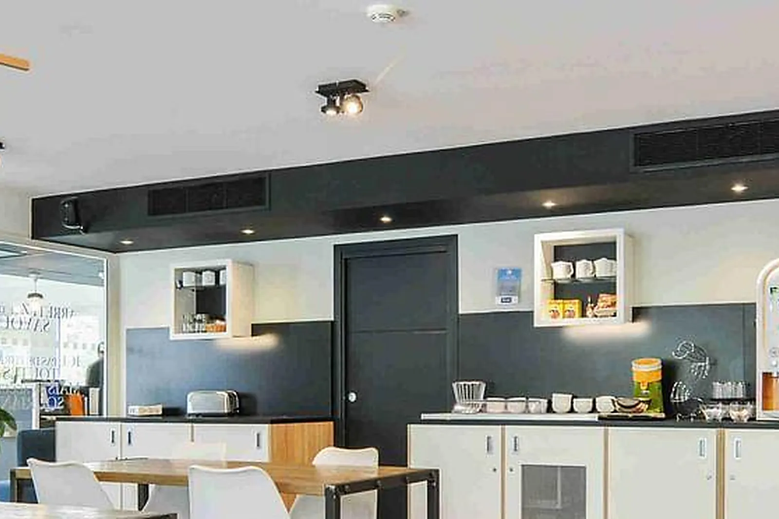 Lieux événementiels, RÉSIDENCE KYRIAD CABRIES