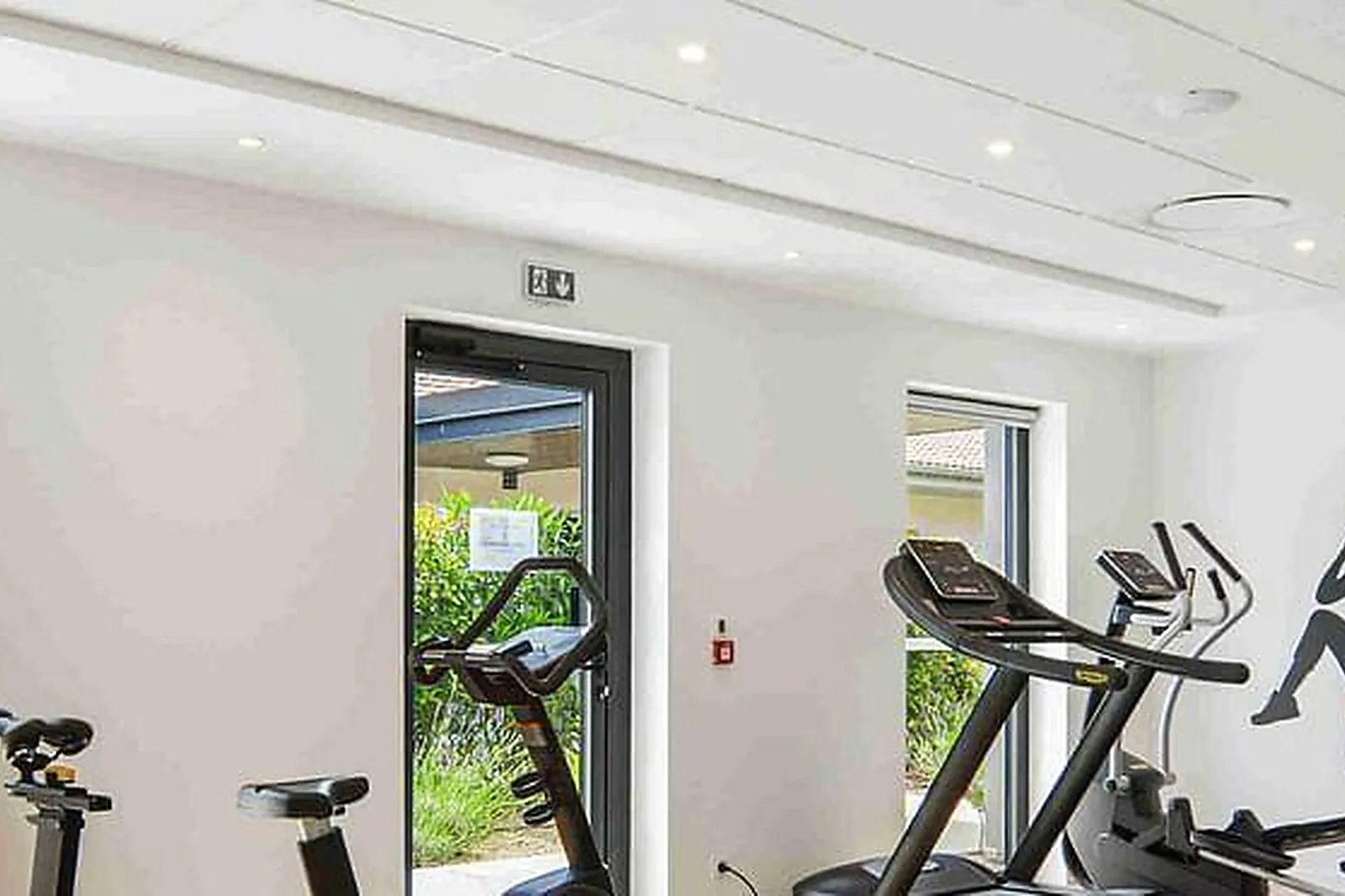 Lieux événementiels, RÉSIDENCE KYRIAD CABRIES