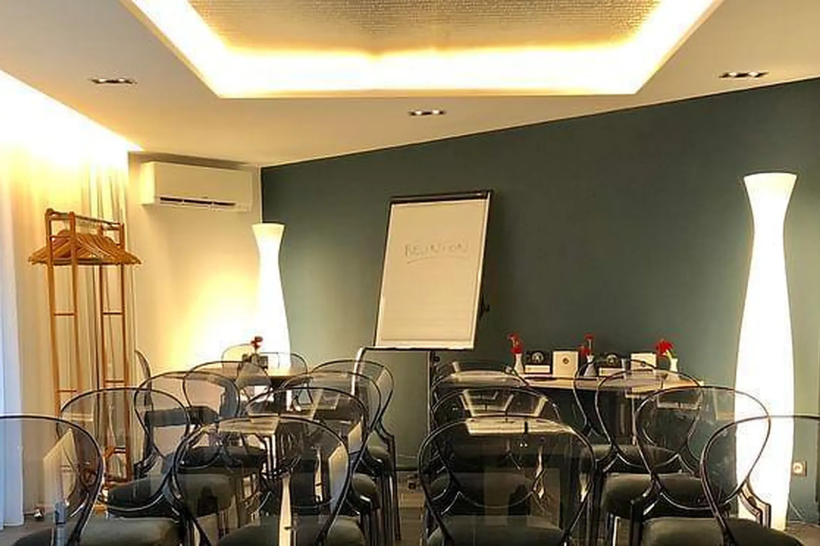 Lieux événementiels, RÉSIDENCE LA RÉSERVE****