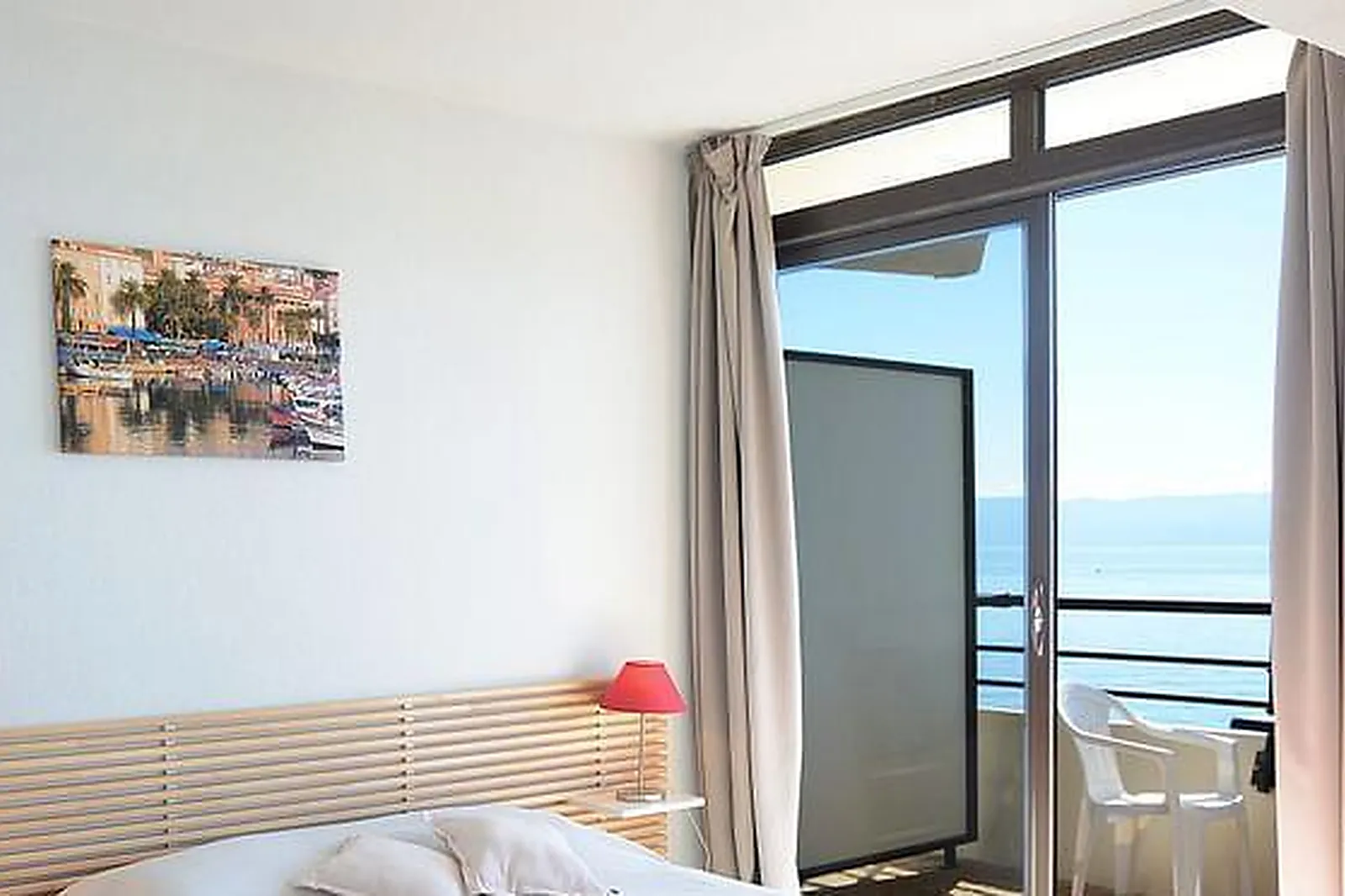 Lieux événementiels, RÉSIDENCE LES CALANQUES