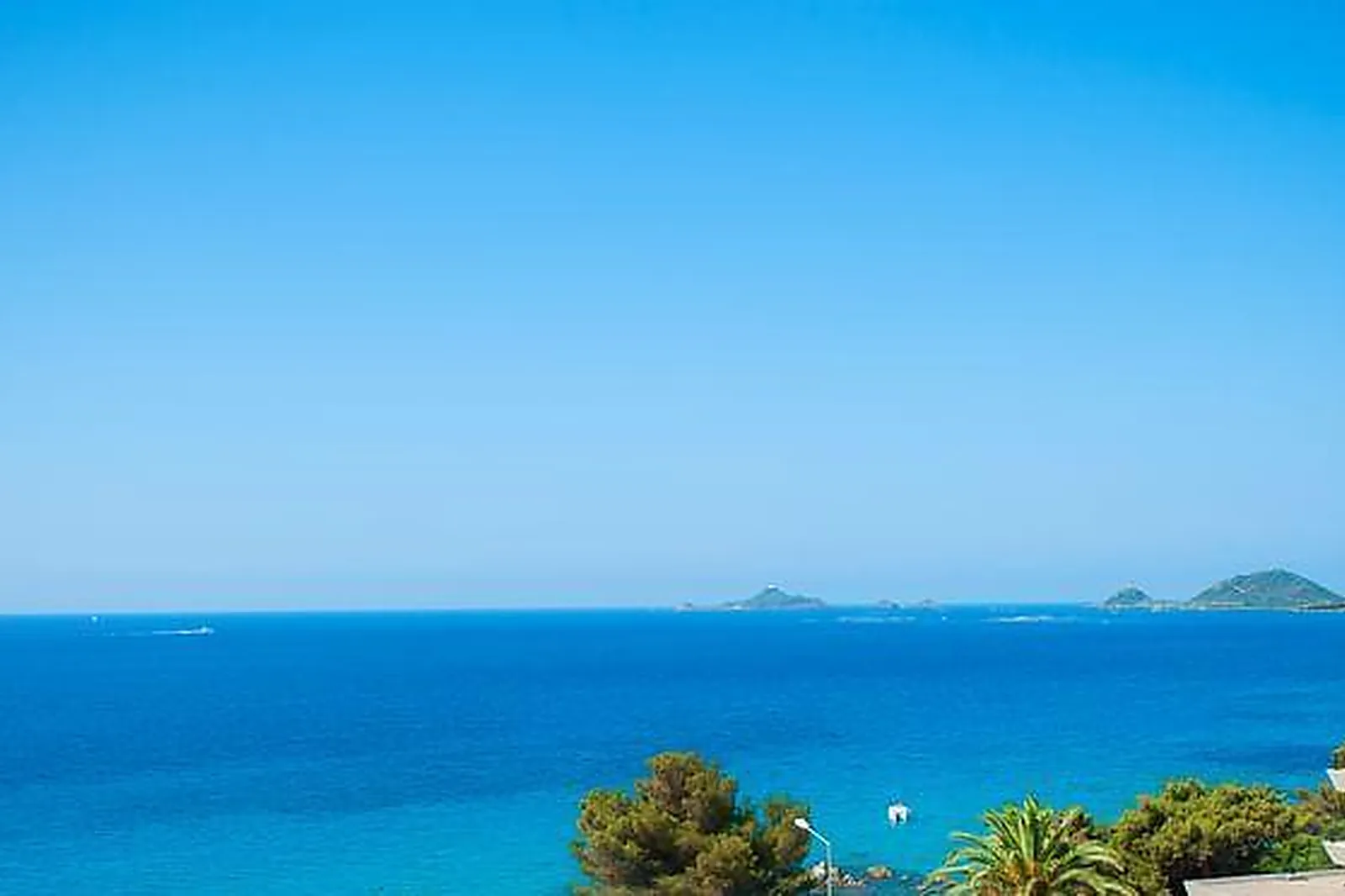 Lieux événementiels, RÉSIDENCE LES CALANQUES