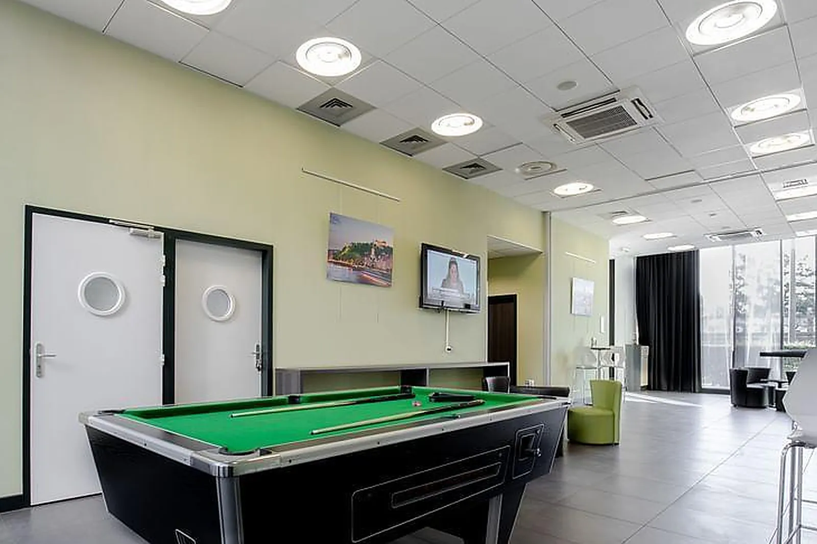 Lieux événementiels, RÉSIDENCE ÔTELIA AFFAIRES & BIEN-ÊTRE LYON ***