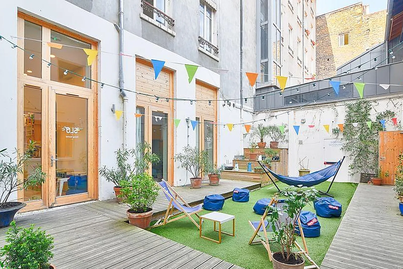 Lieux événementiels, SLO LIVING HOSTEL