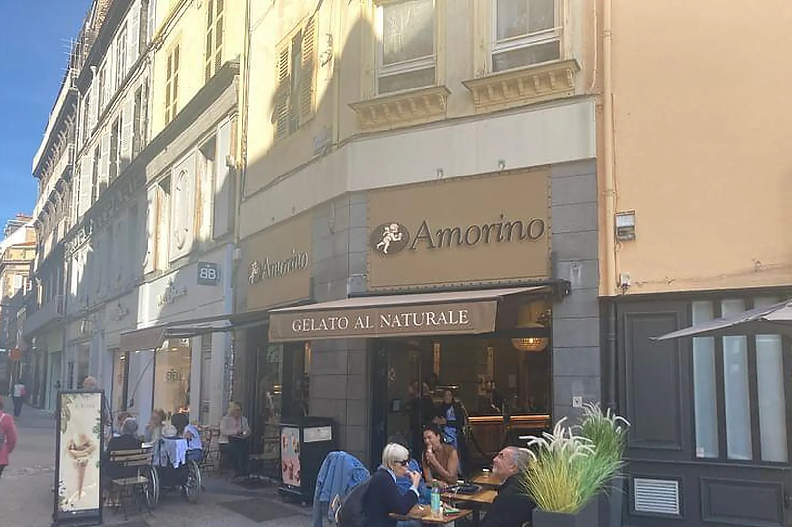 Lieux événementiels, GALERIE VOLTAIRE -VIIE