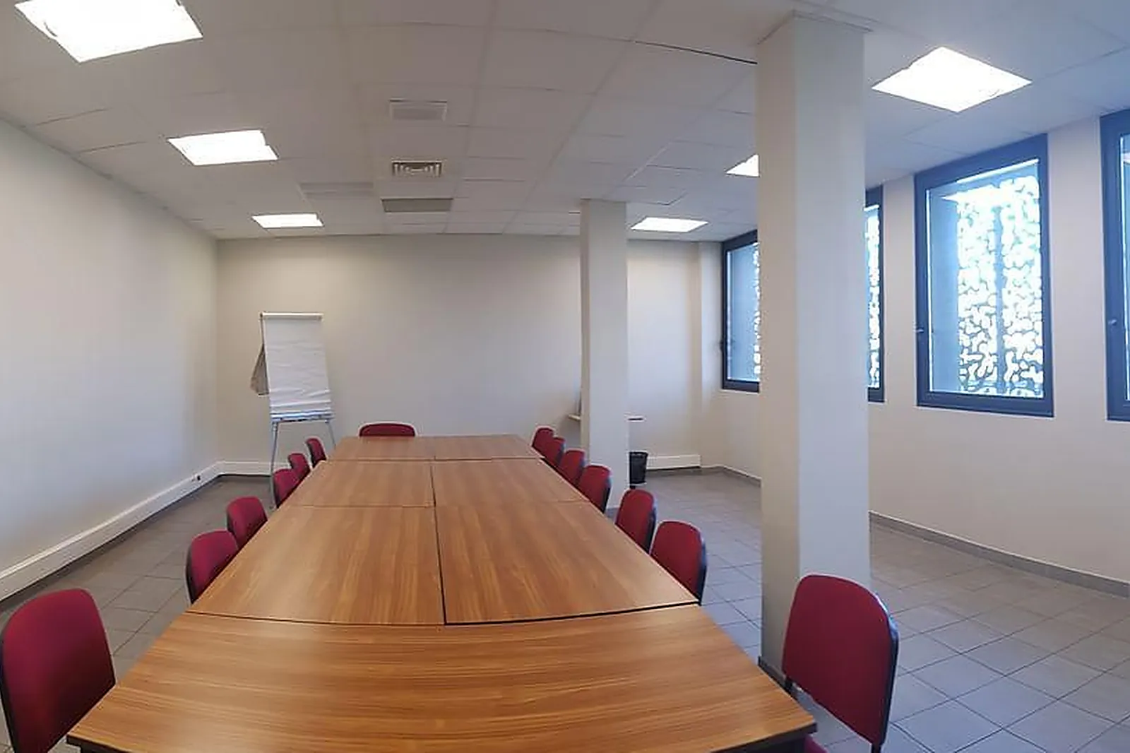 Lieux événementiels, DOCKS CIRCUS