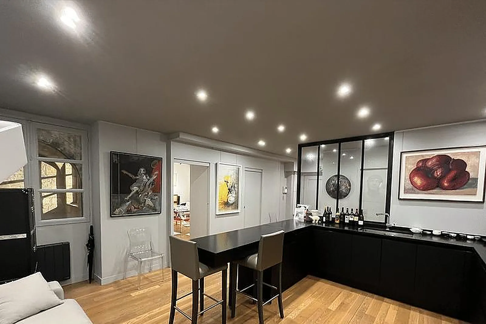 Lieux événementiels, SALLE CHAPEAU ROUGE