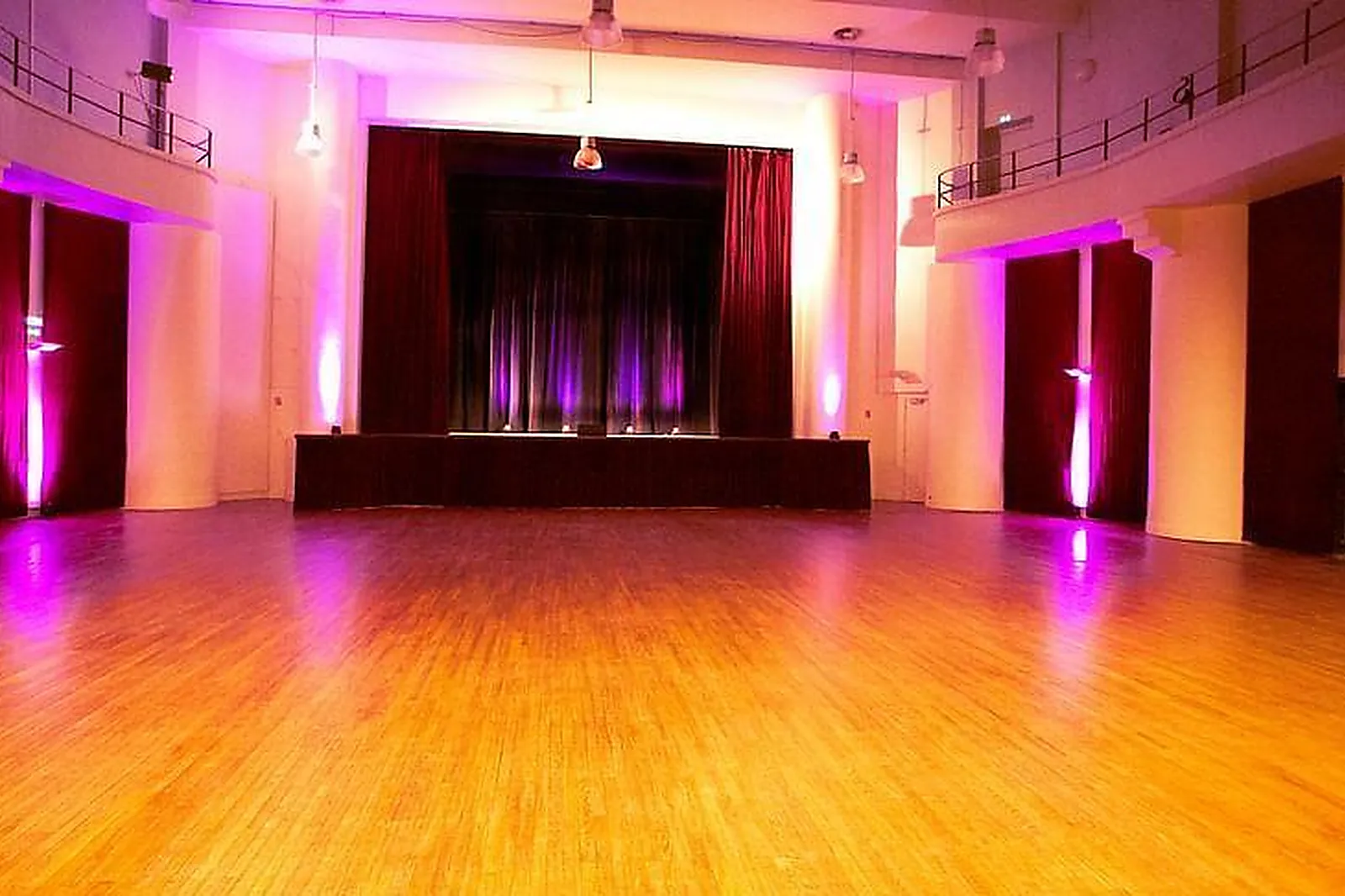 Lieux événementiels, SALLE COLONNE