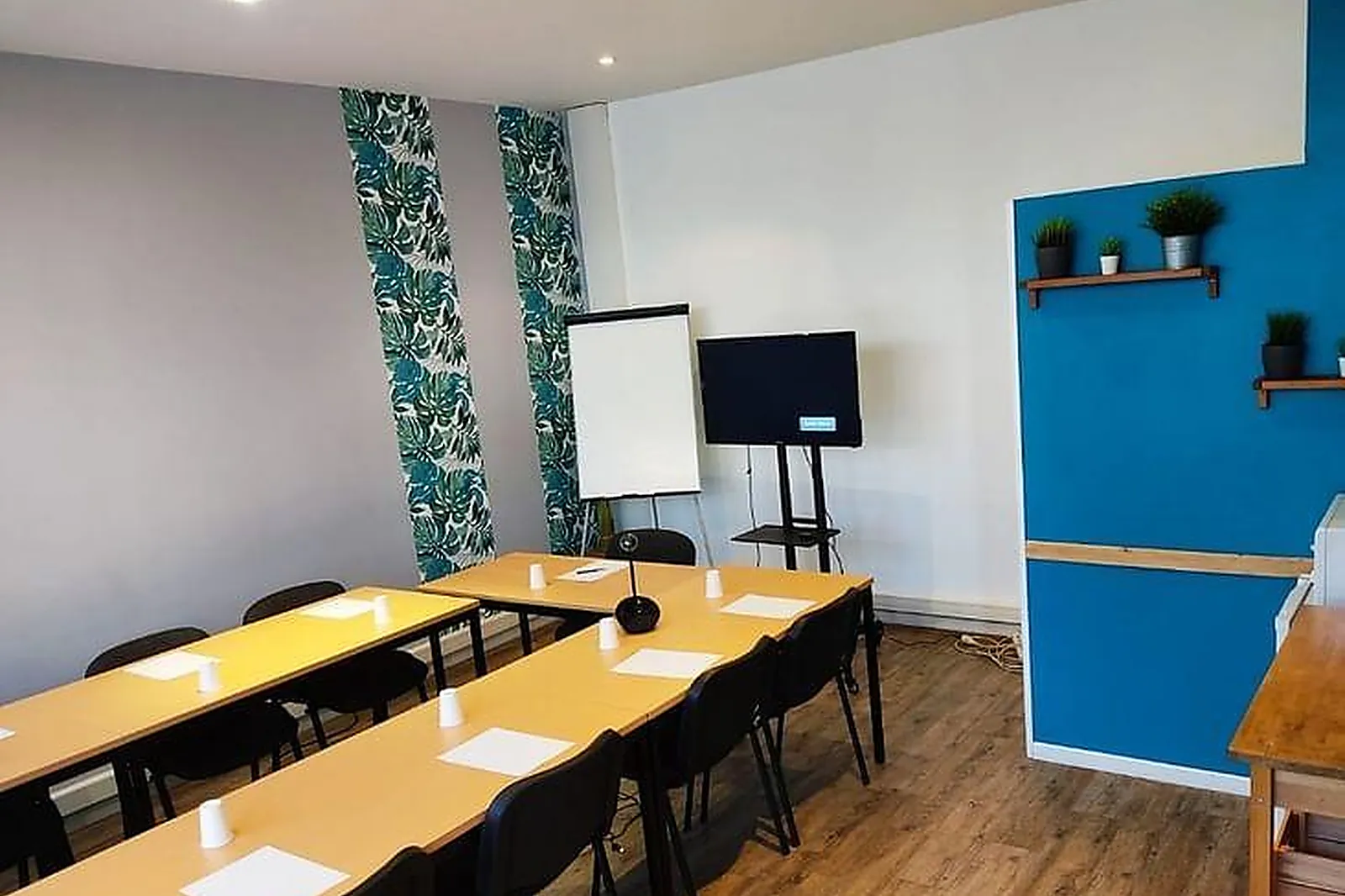 Lieux événementiels, SALLE DAUPHINE 89