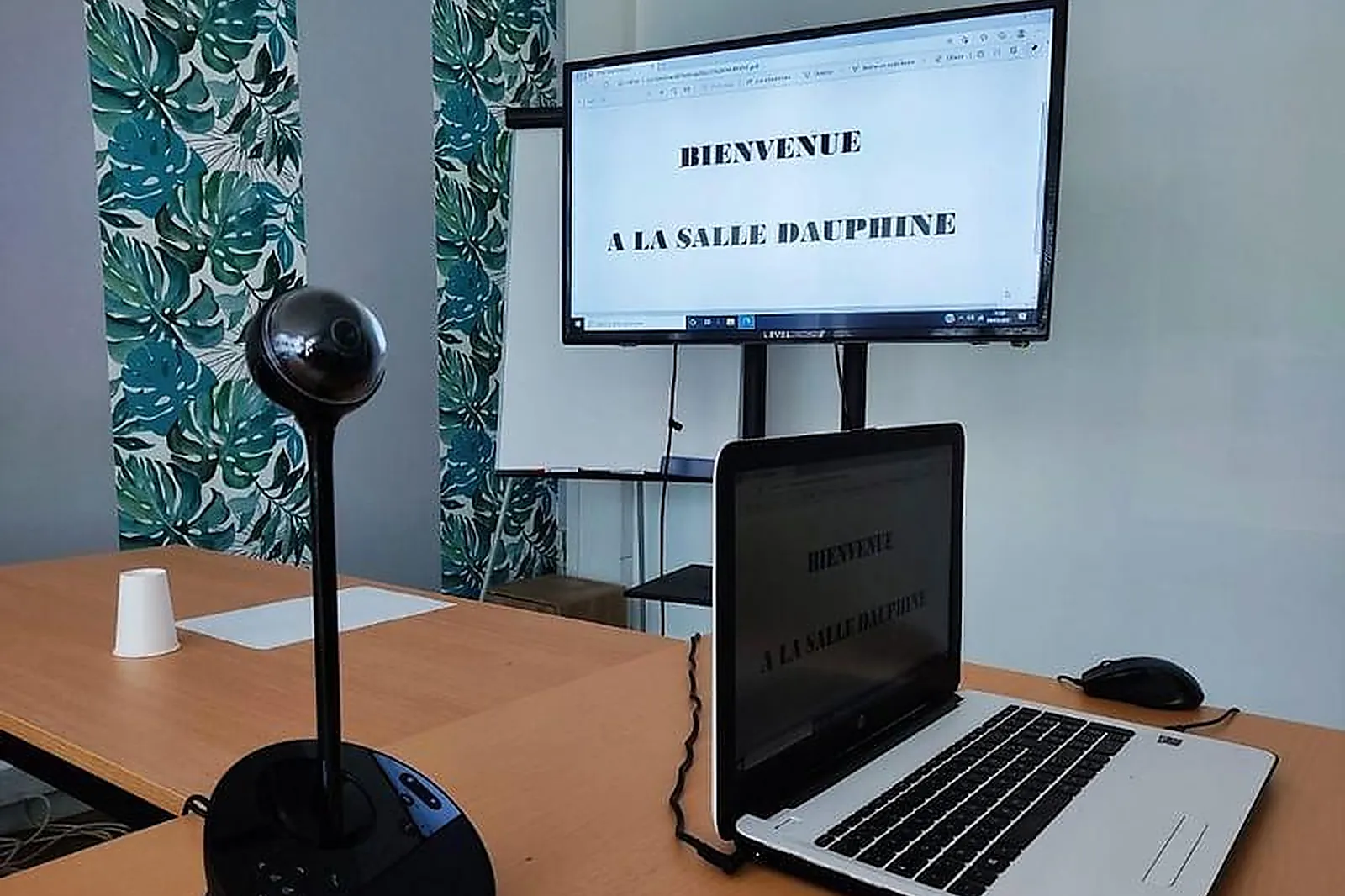 Lieux événementiels, SALLE DAUPHINE 89