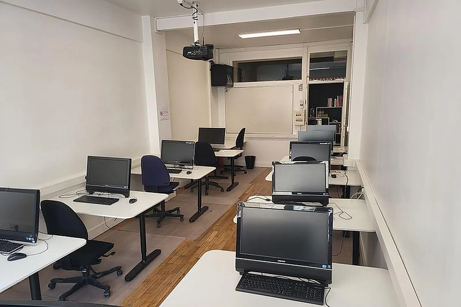 Lieux événementiels, SALLE INFORMATIQUE - PARIS CENTRE