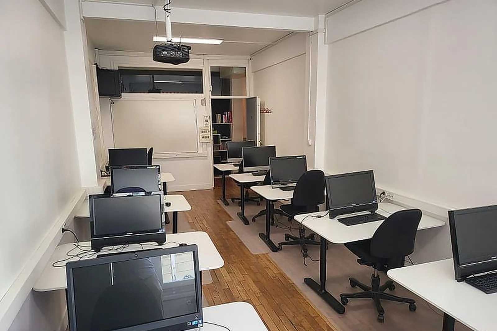 Lieux événementiels, SALLE INFORMATIQUE - PARIS CENTRE