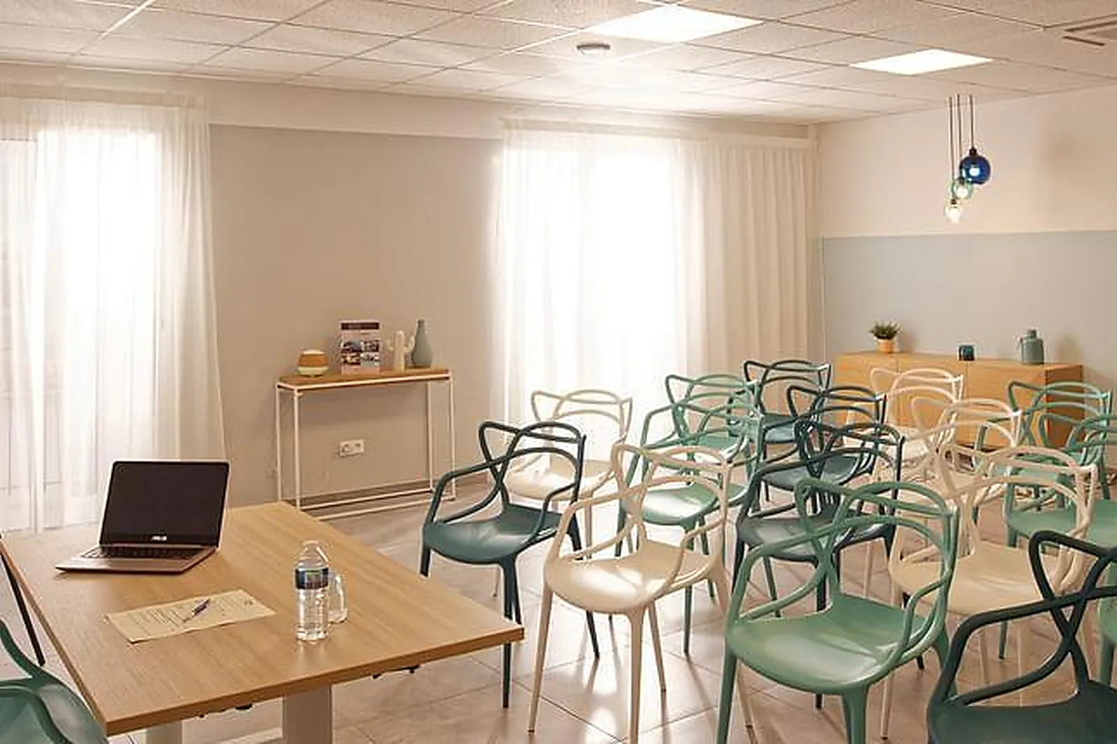 Lieux événementiels, SALLE LAGOON