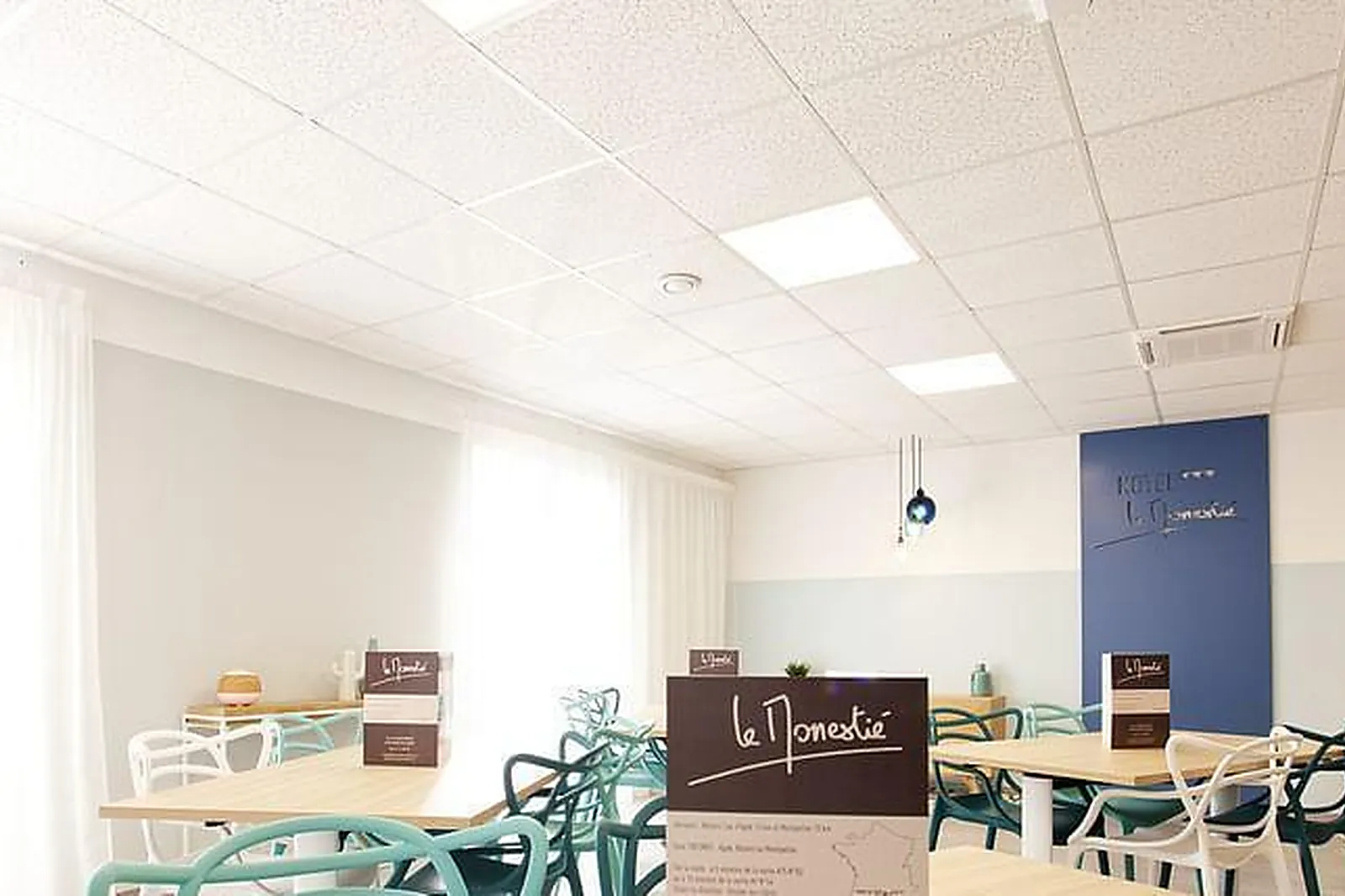 Lieux événementiels, SALLE LAGOON