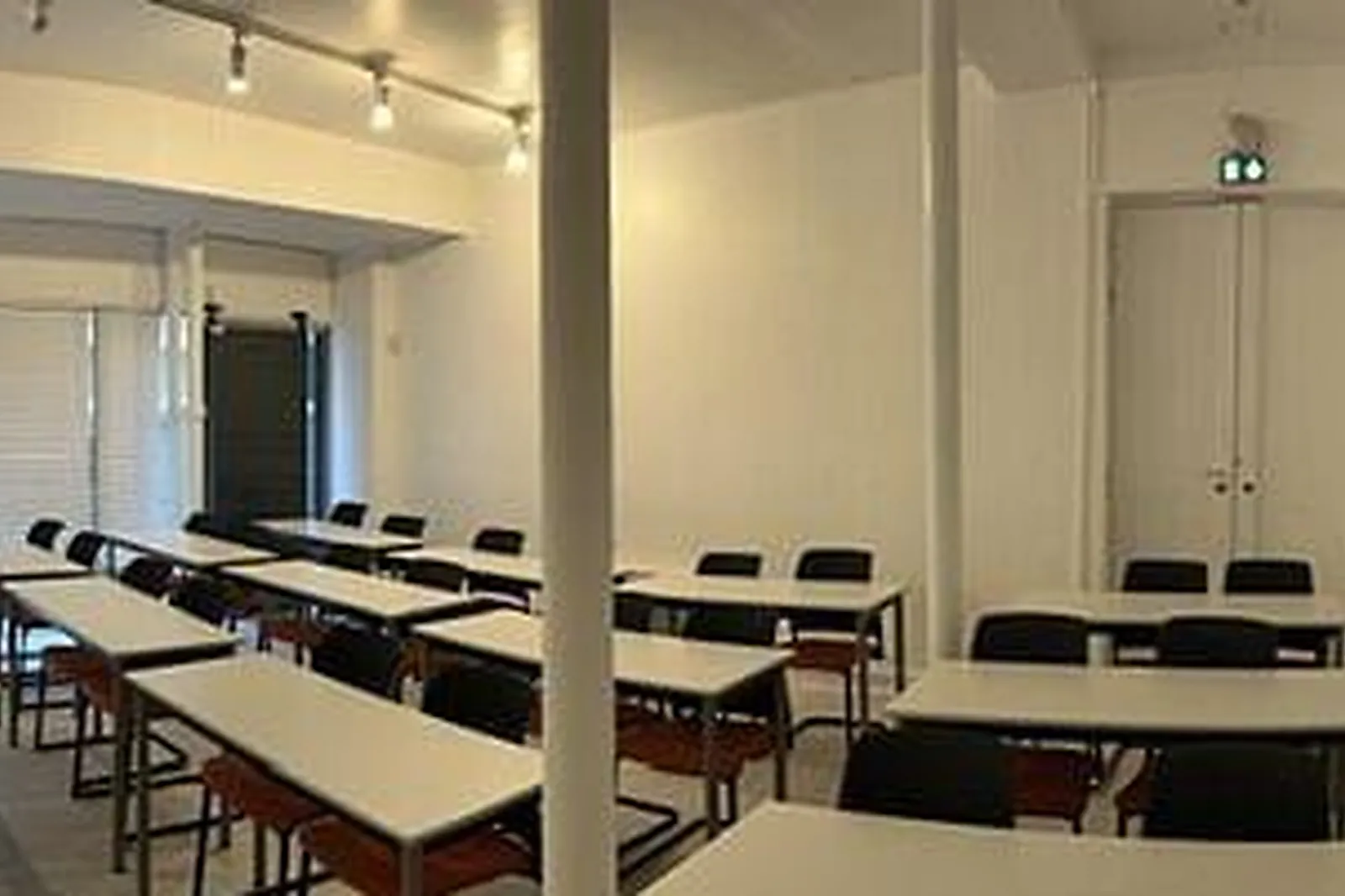 Lieux événementiels, SALLE LONDON - RÉUNION OU FORMATION