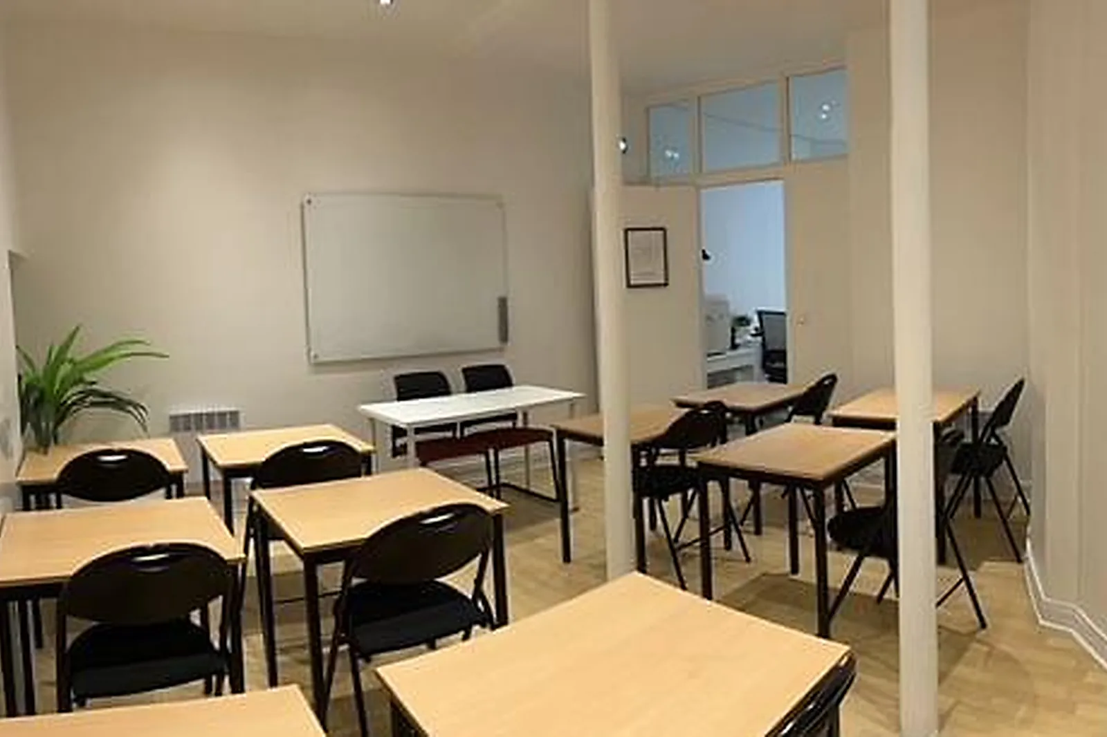 Lieux événementiels, SALLE LONDON - RÉUNION OU FORMATION