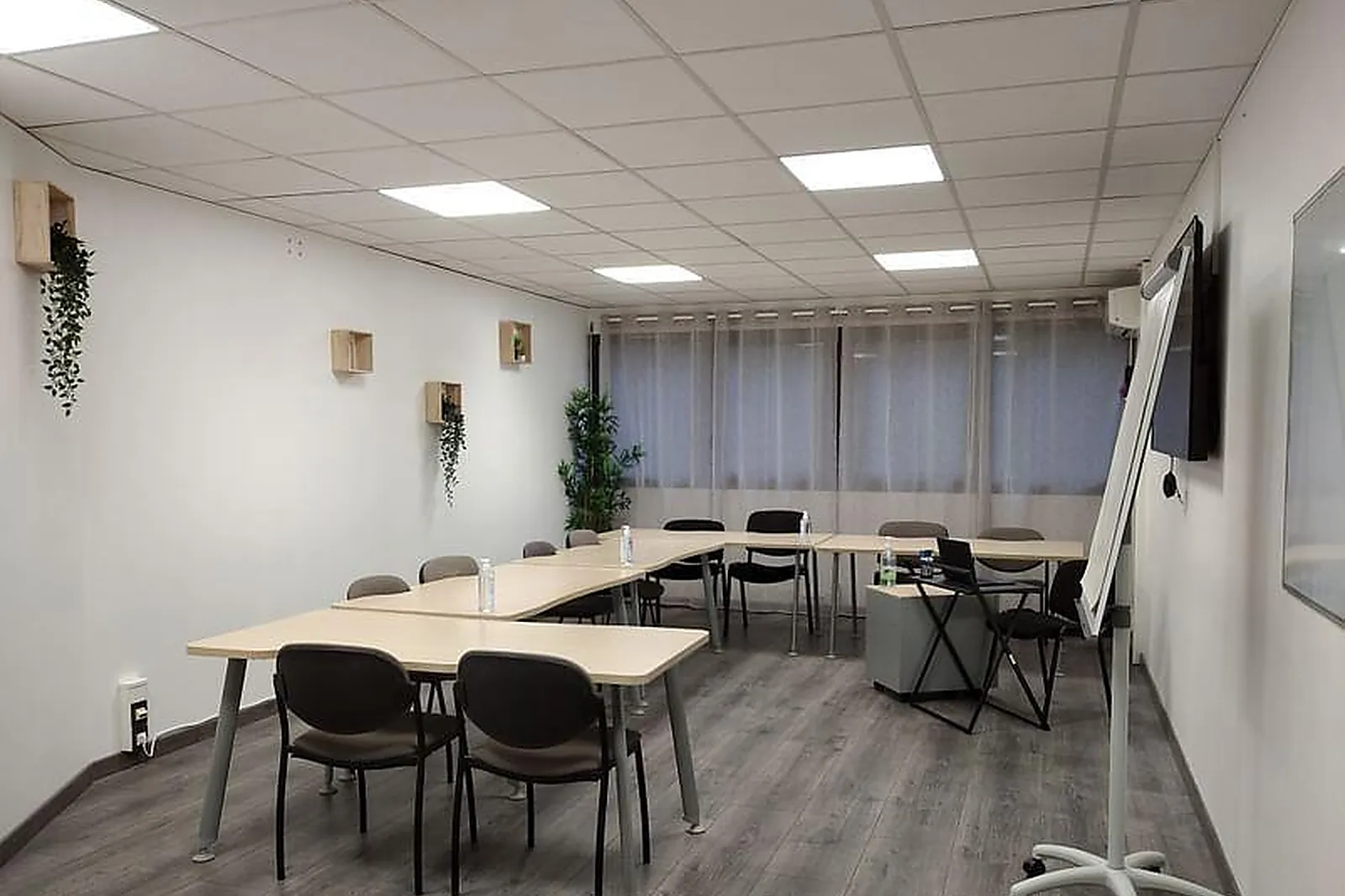 Lieux événementiels, SALLE DE FORMATION/RÉUNION