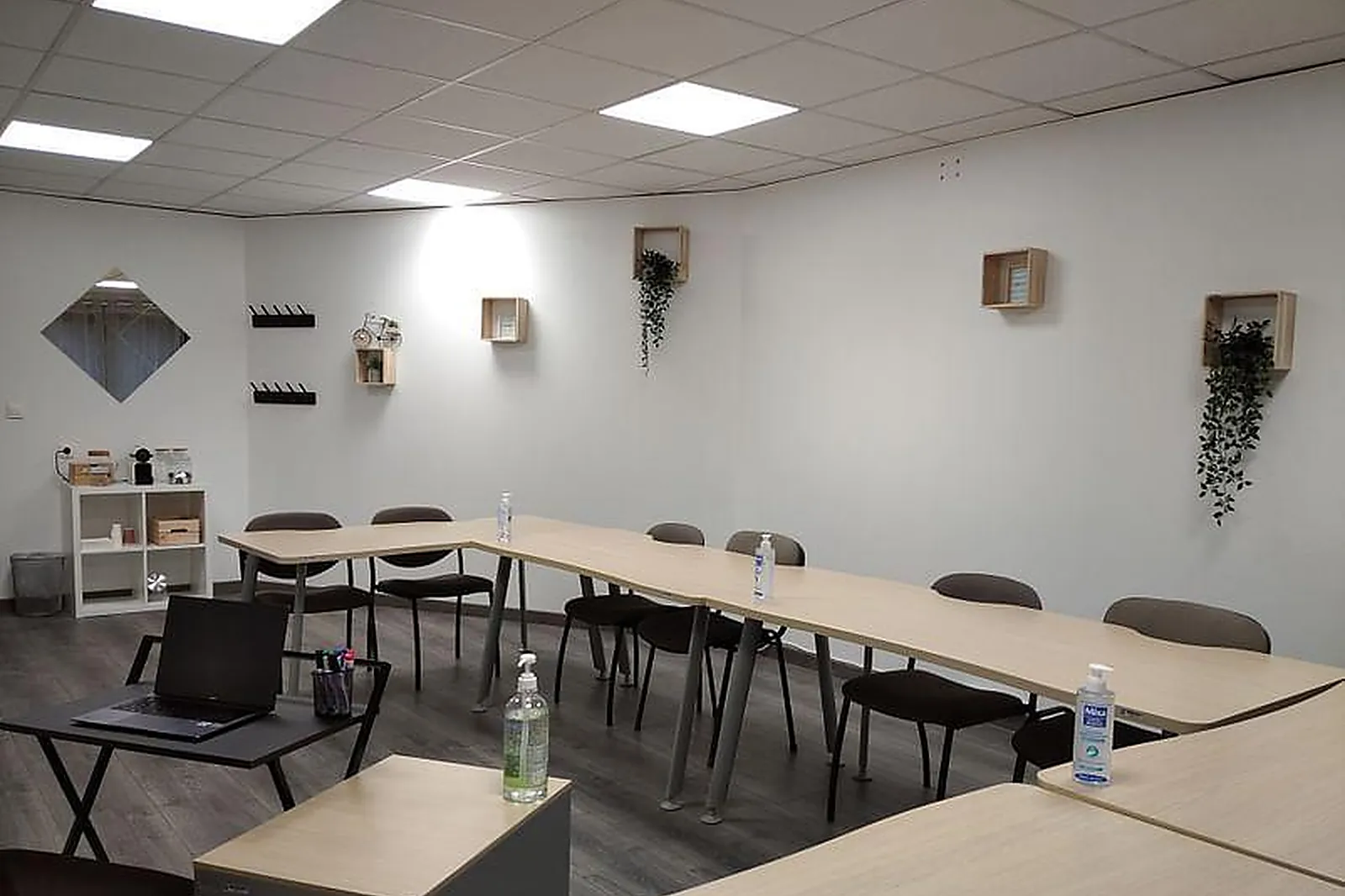 Lieux événementiels, SALLE DE FORMATION/RÉUNION