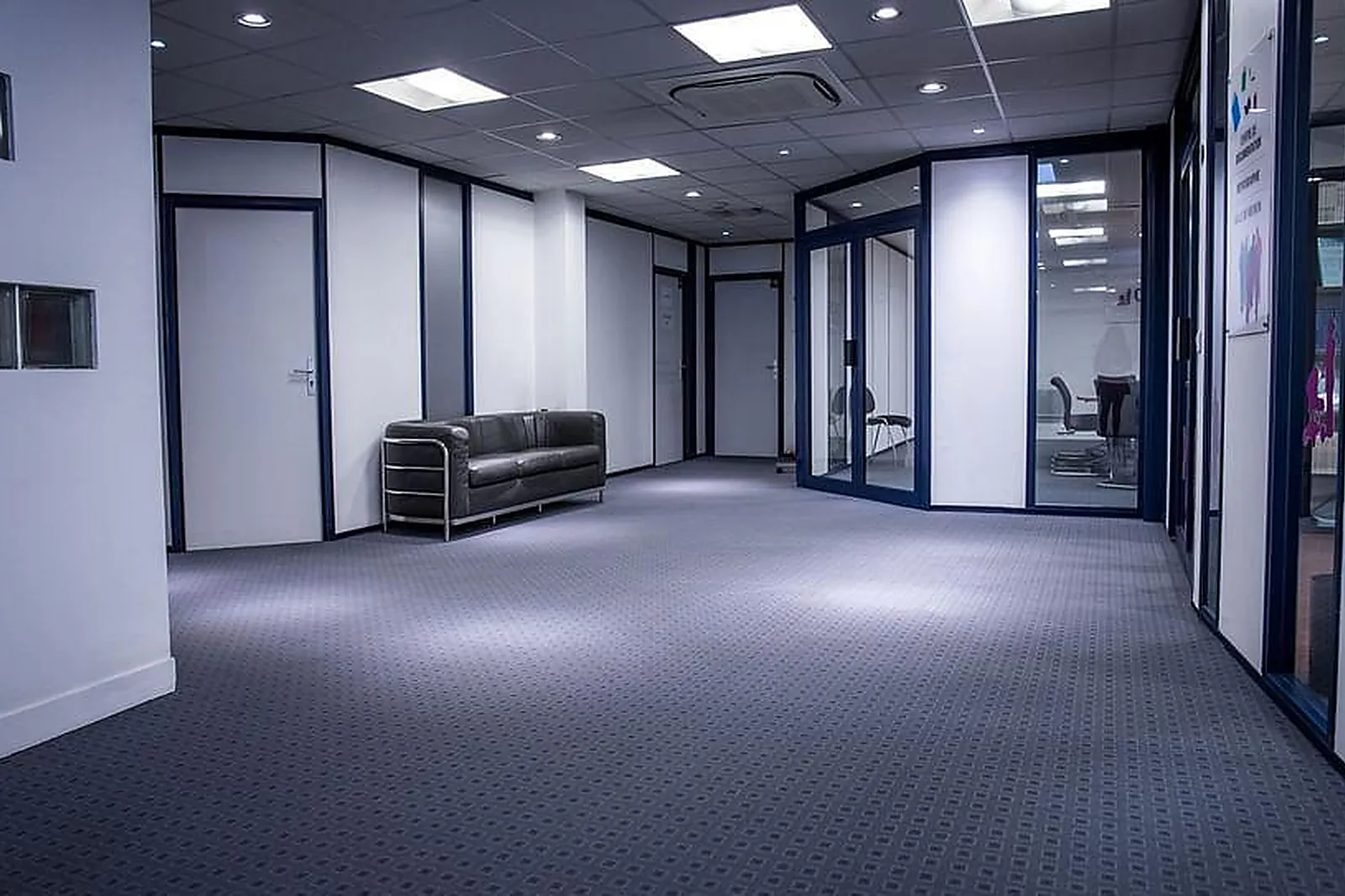 Lieux événementiels, SALLE DE CONFÉRENCE