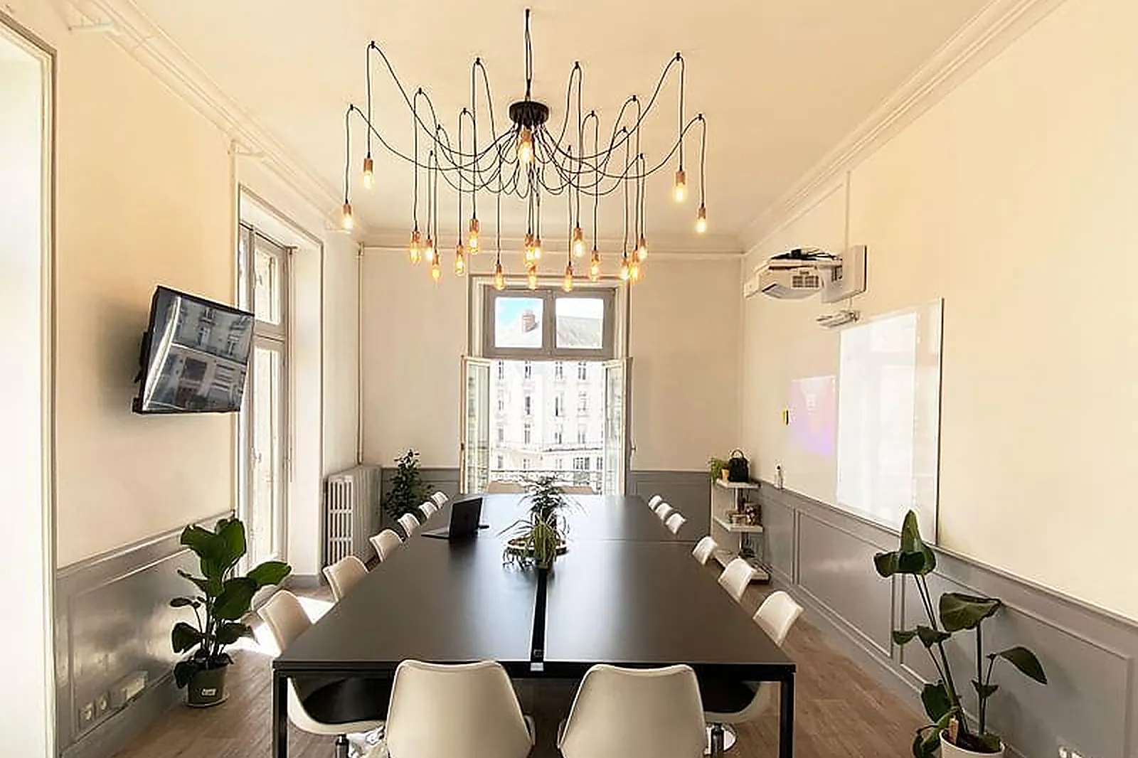 Lieux événementiels, SALLE DE LA FONTAINE ROYALE